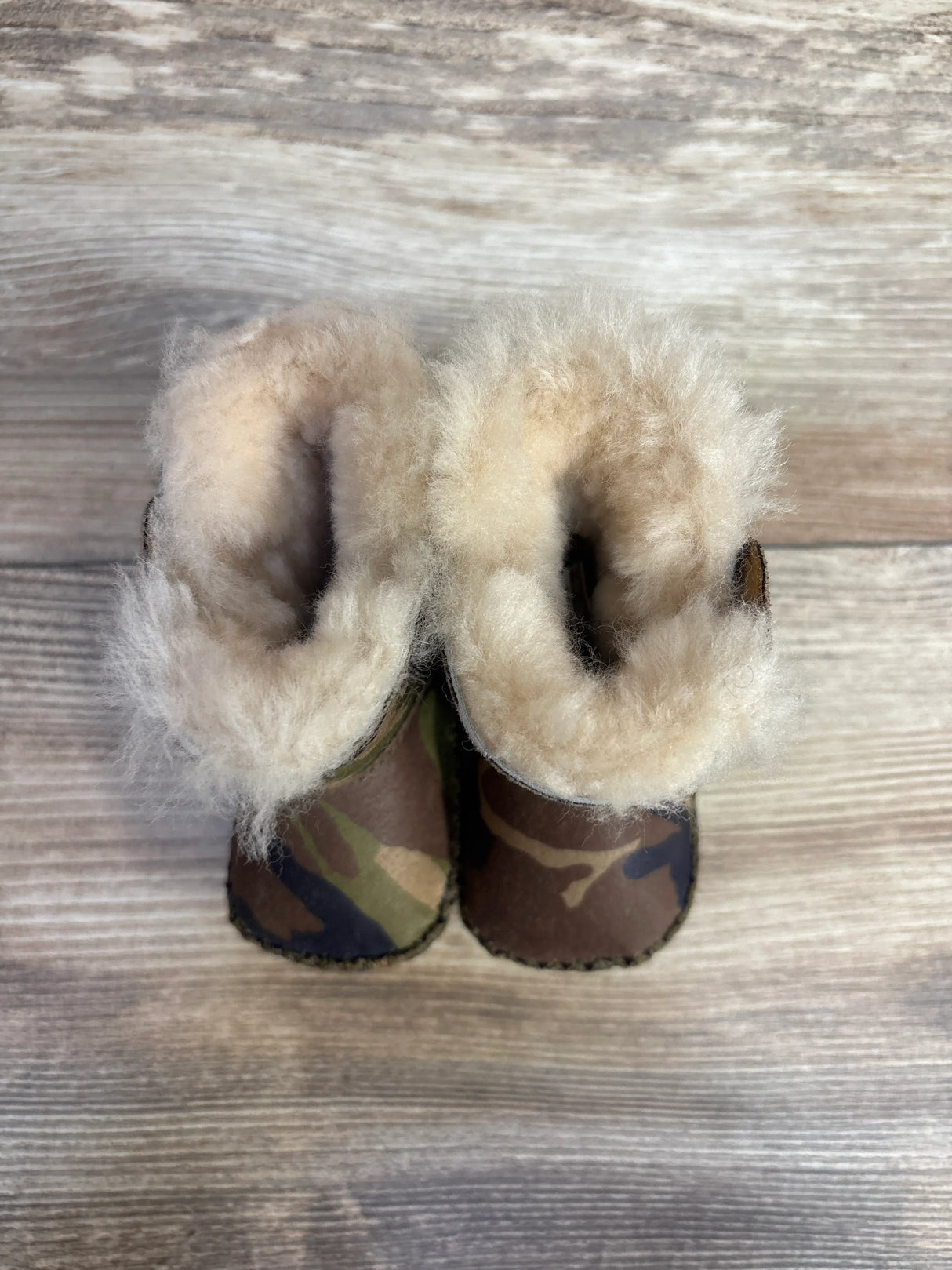 UGG Australia Caden Booties, Camo sz 0/1c