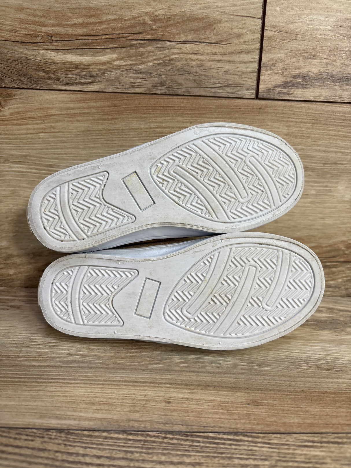 Janie and Jack Suede Chukka Sneakers Cornstalk sz 12c