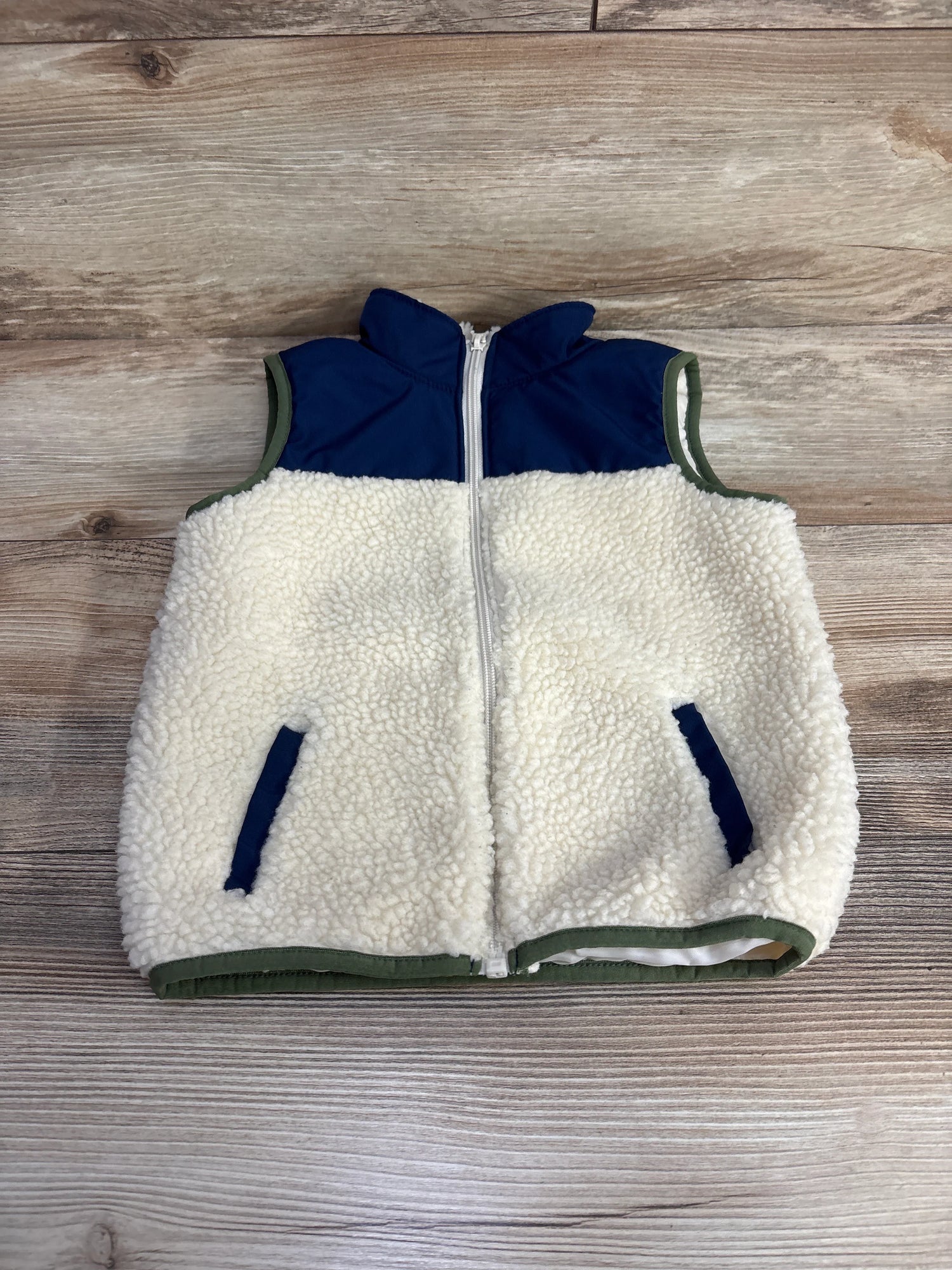 Carter's Full Zip Sherpa Vest Navy sz 4T
