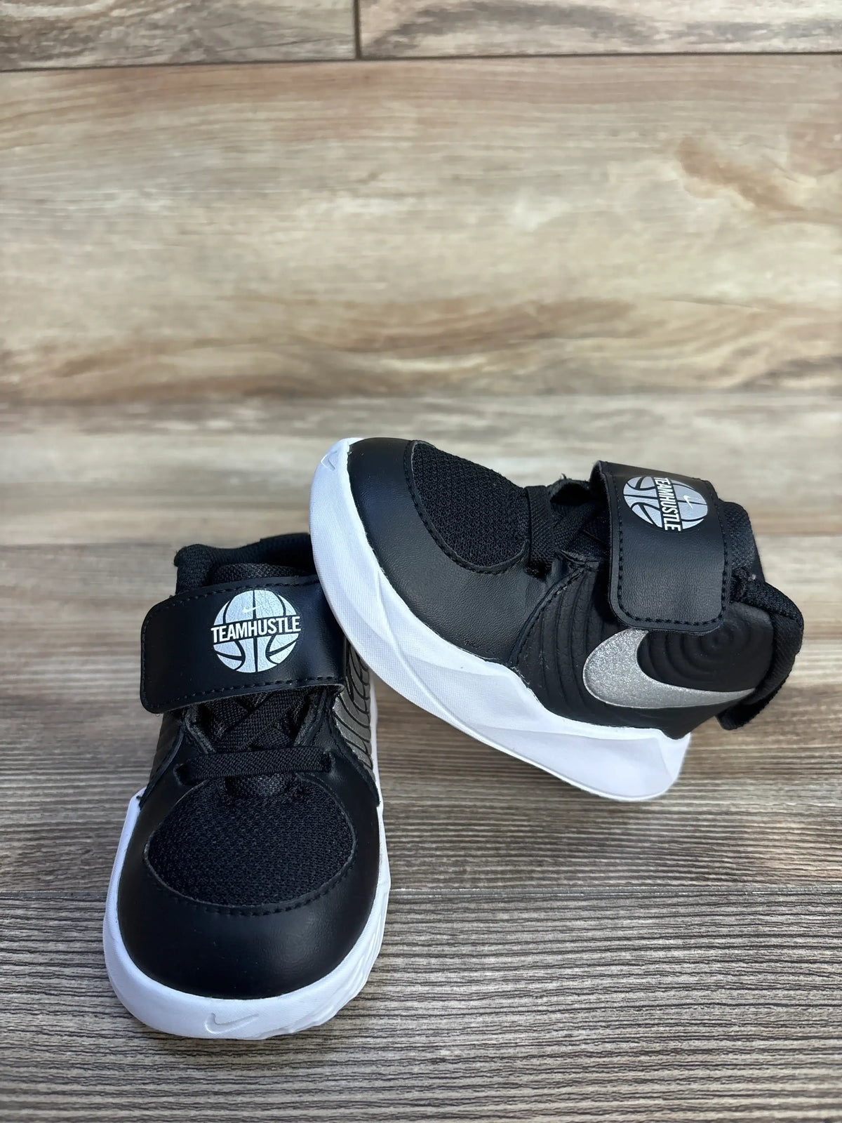 Nike Team Hustle D9 TD 'Black' Sneakers sz 4c
