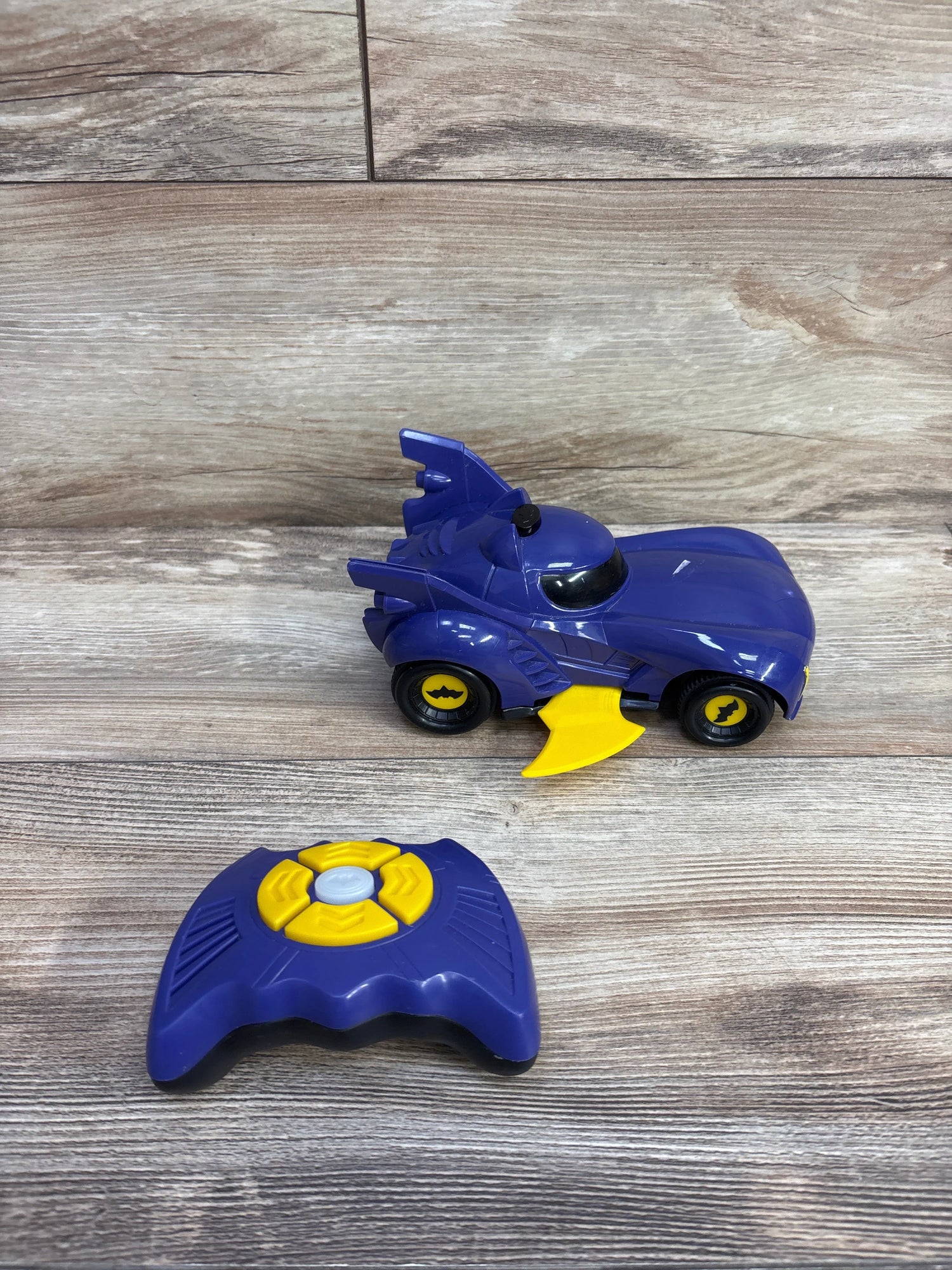 Fisher Price DC Batwheels Bam the Batmobile Transforming RC Remote Control Car