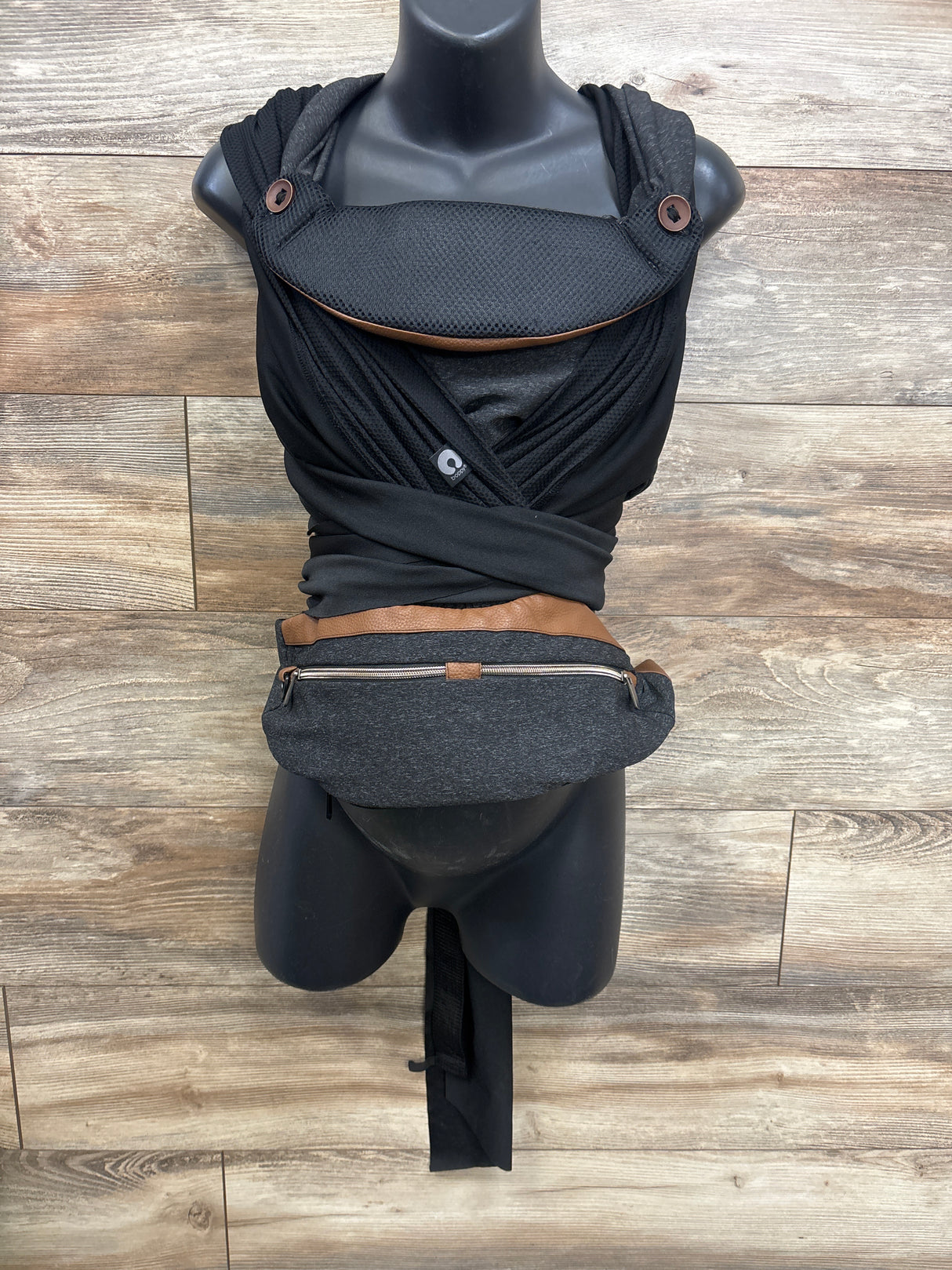 Boppy ComfyChic Hybrid Baby Carrier in Charcoal 8-35lbs
