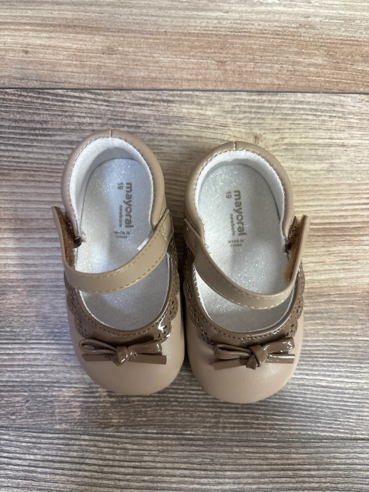 Mayoral Soft Sole Dressy Mary Jane Flats Taupe sz 4c