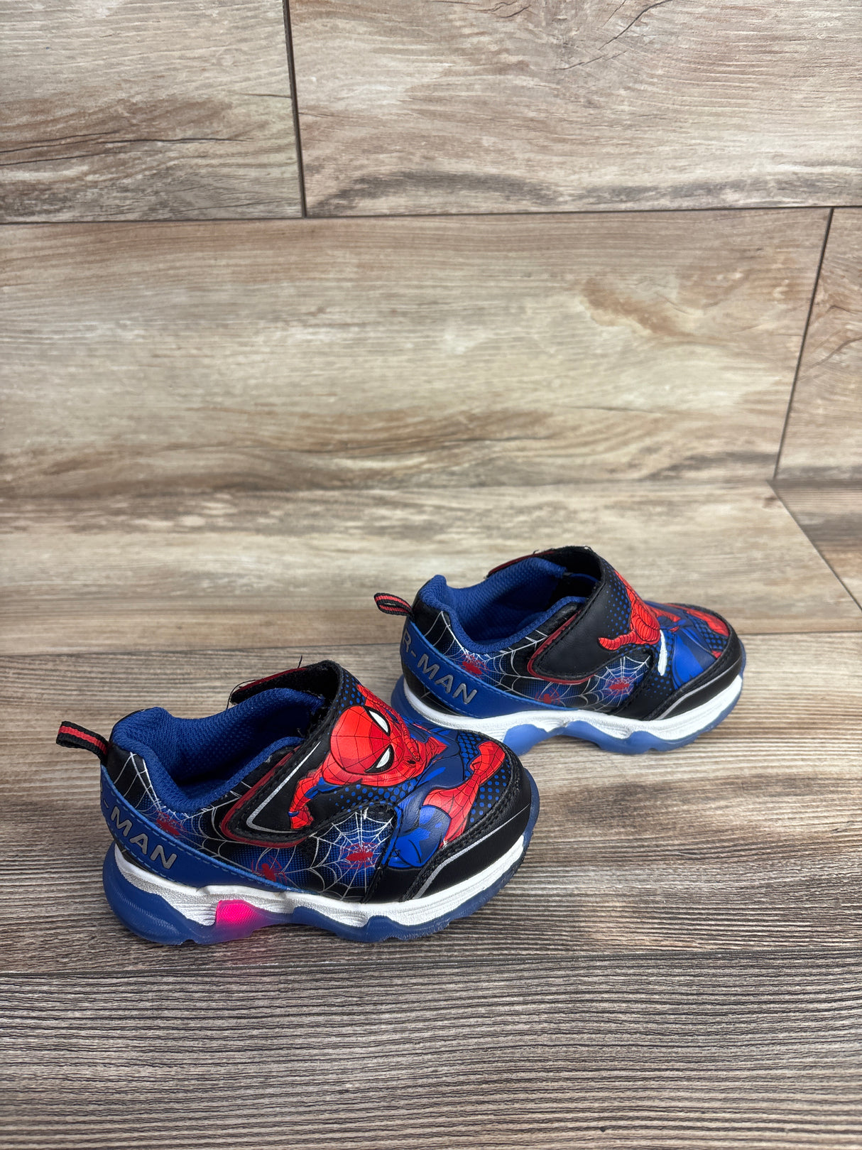 Marvel Spider-Man Light Up Sneakers sz 7c