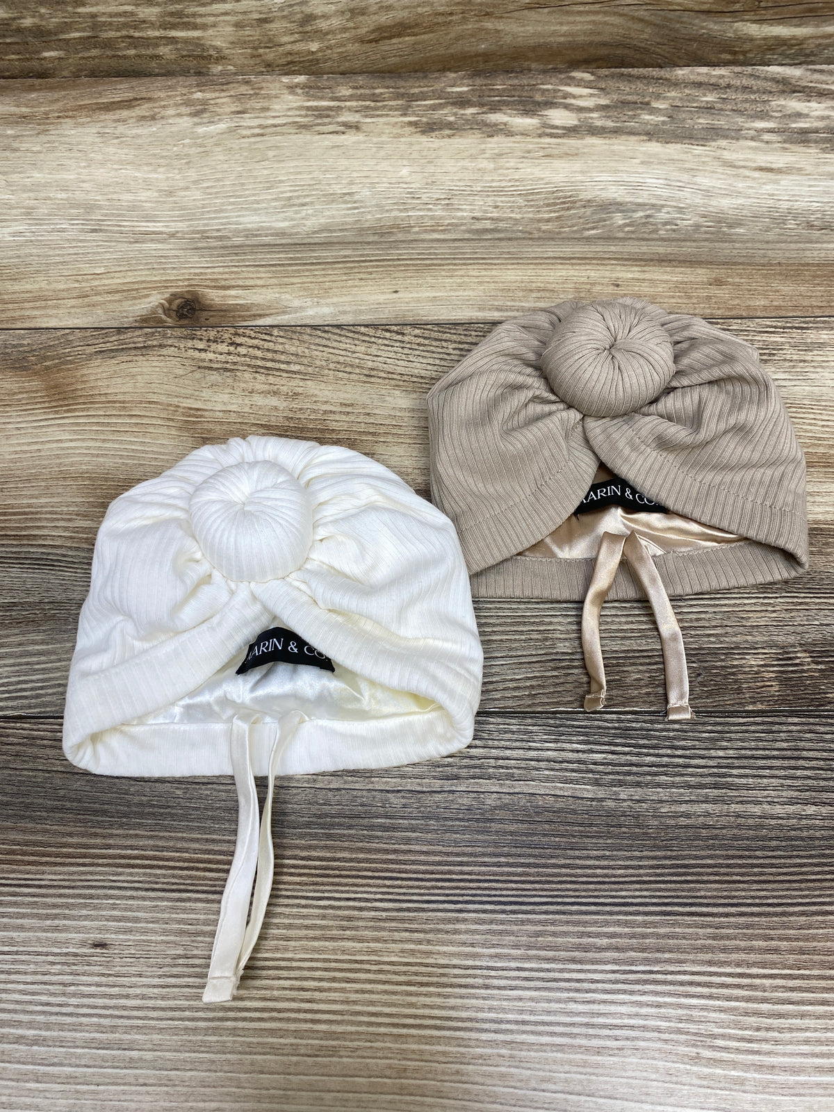 Aarin & Co 2pk Satin-Lined Adjustable Turban Tan/White sz 0-4m