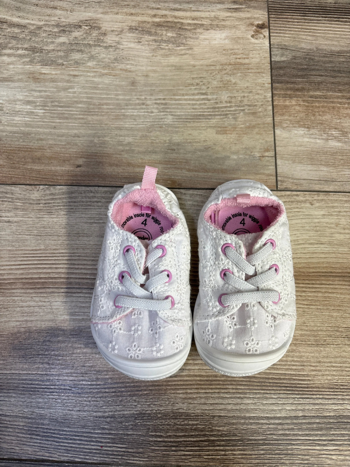 Wonder Nation Casual Bump Toe Eyelet Sneakers White sz 4c