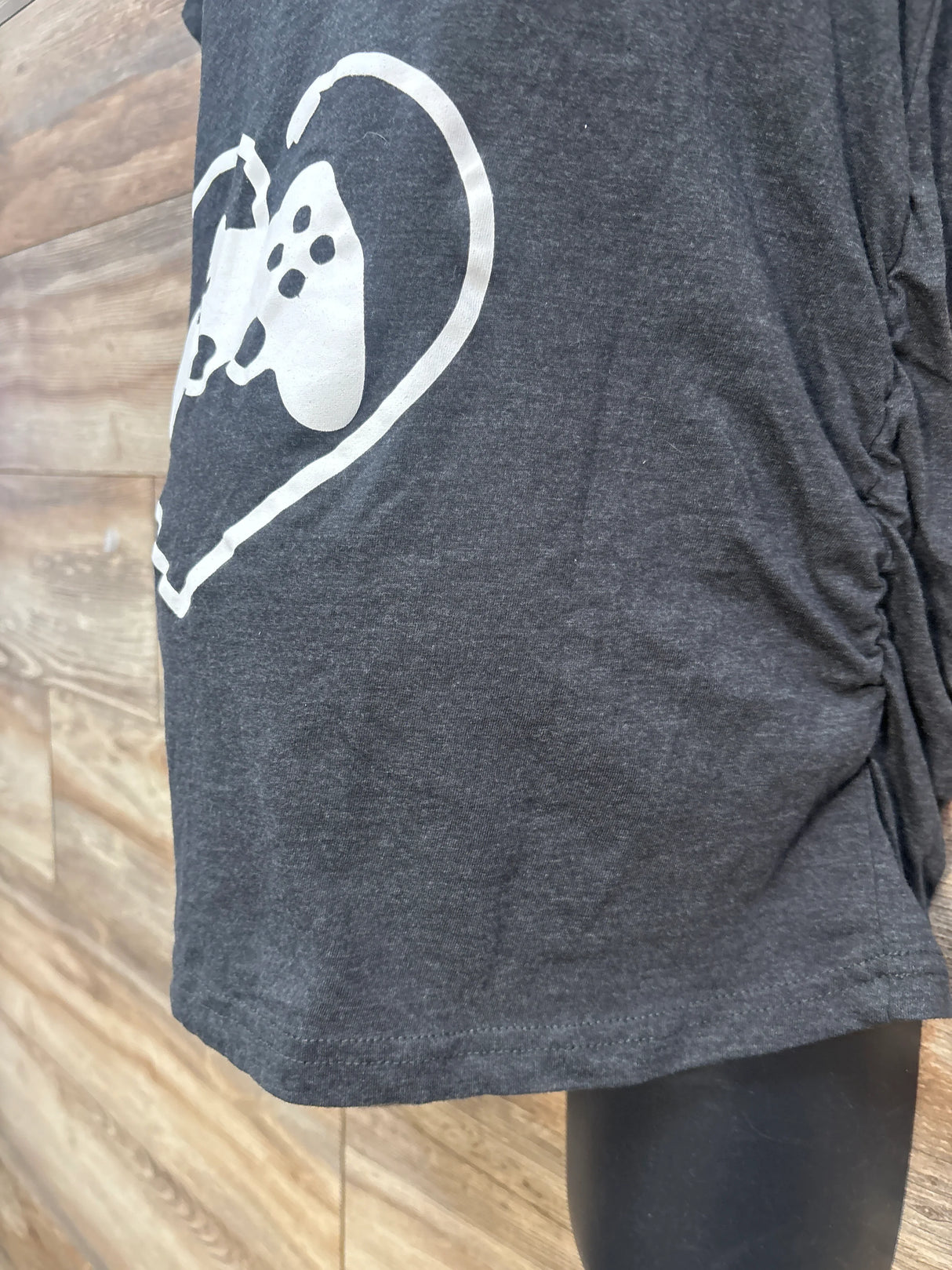 Crazy Dog Gamer Ruched Shirt Grey sz Small - Me n Mommy To Be