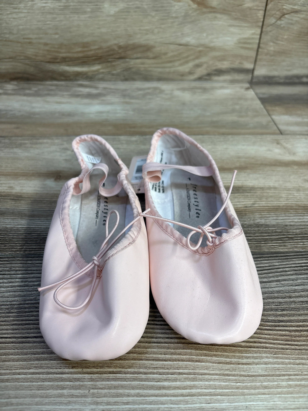 NEW Freestyle by DANSKIN Ballet Shoes sz 1Y