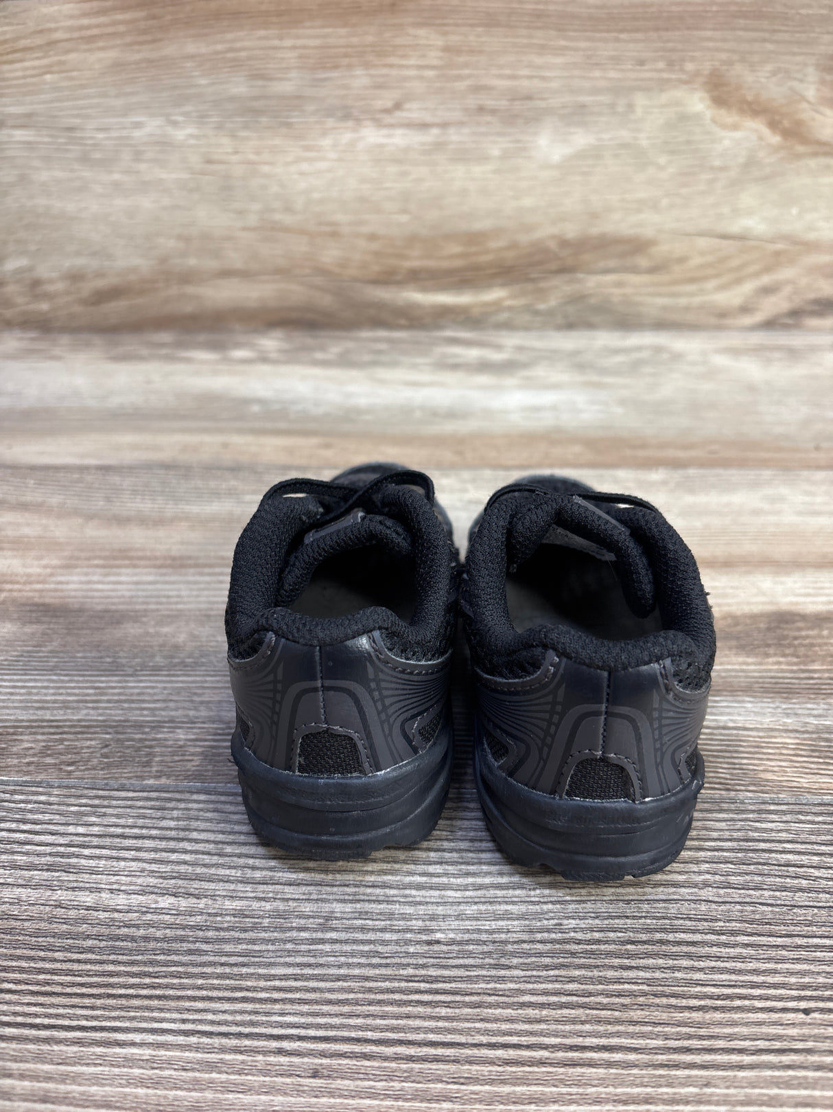 New Balance 740 Sneakers Black sz 6c