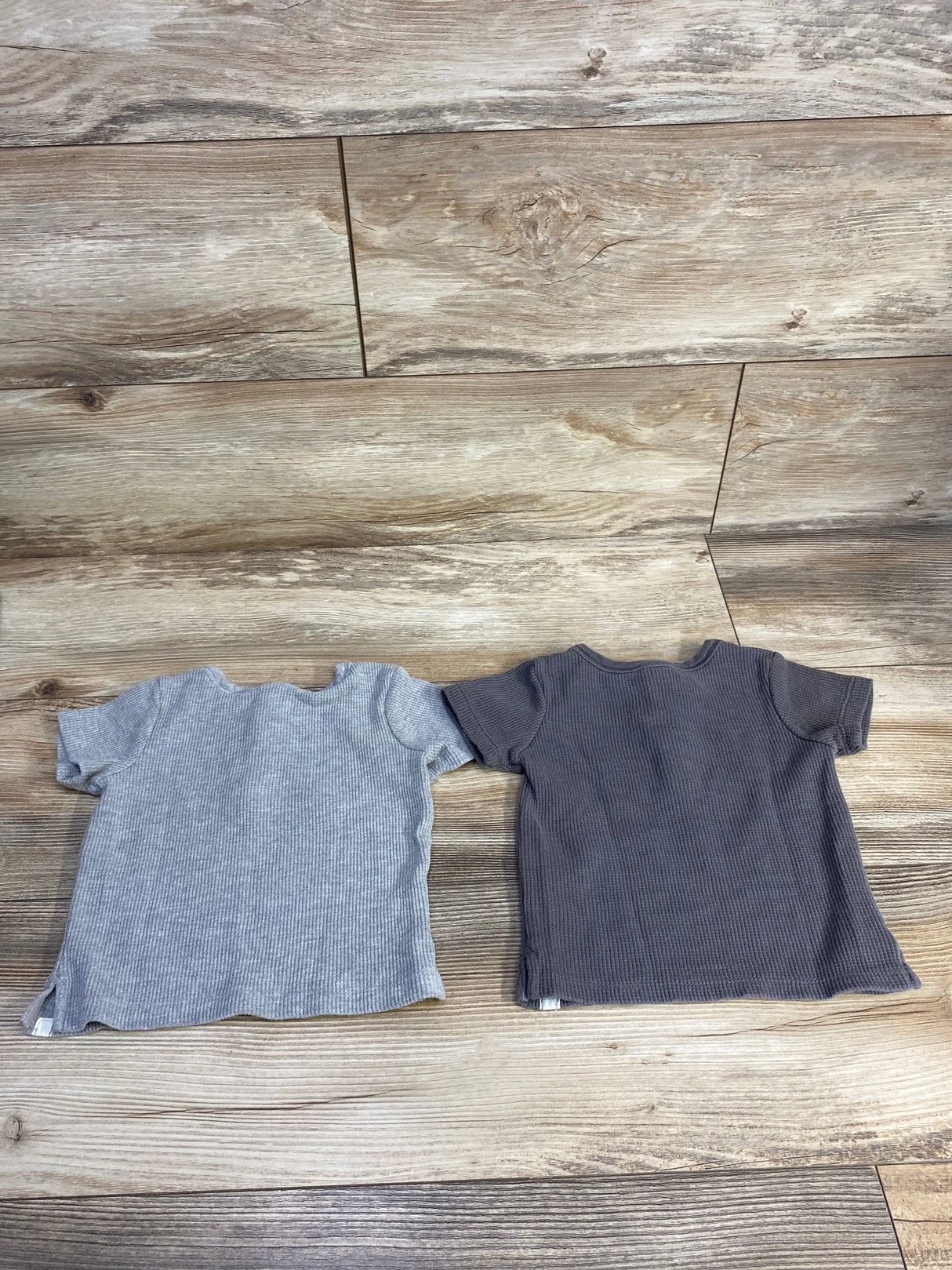 Modern Moments 2pc Henley Waffle Knit Short Sleeve Shirt Grey sz 6-9m