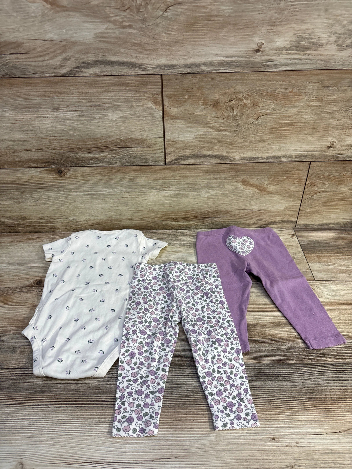 Carter's 3pc Bodysuit & Pant Set Ivory sz 3m
