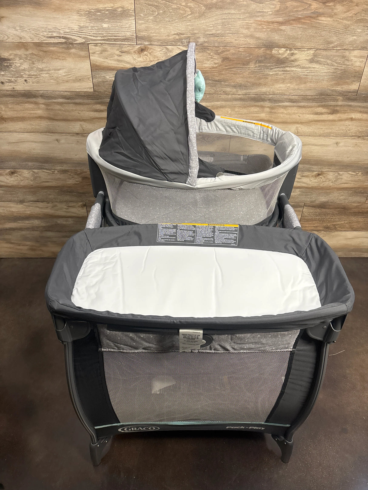 NEW Graco Pack n Play Dome LX Playard in Astin