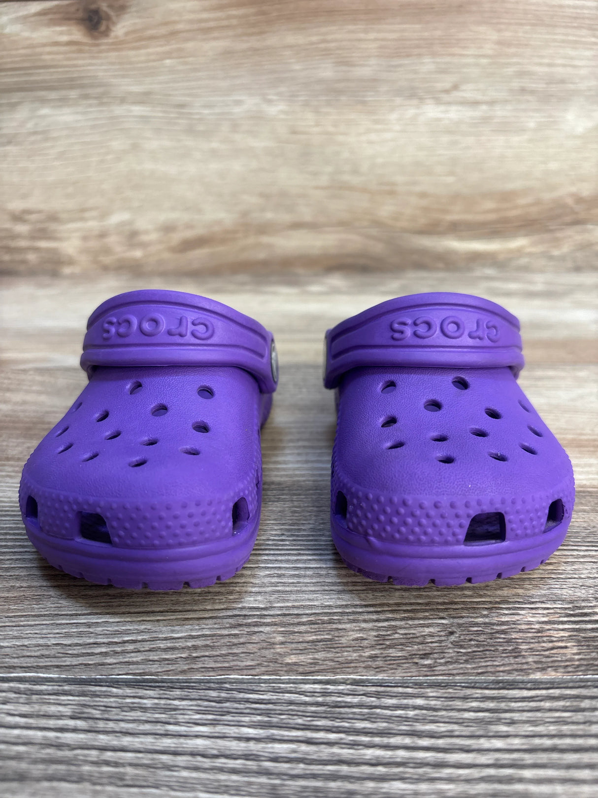Crocs Classic Clogs Purple sz 6c