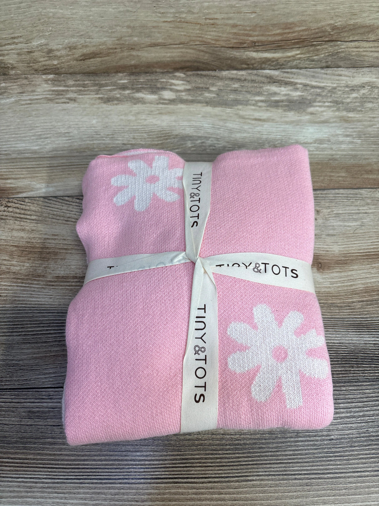 NEW Tiny&Tots Swaddle Blanket and Bow Headwrap Set, Pink