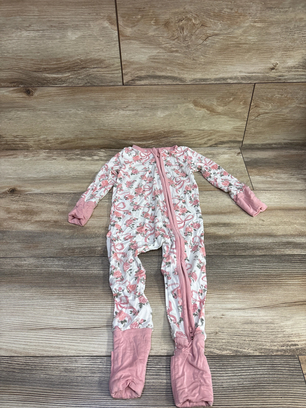 Angel Dear Bamboo Floral Convertible Zip Sleeper White sz 6-12m
