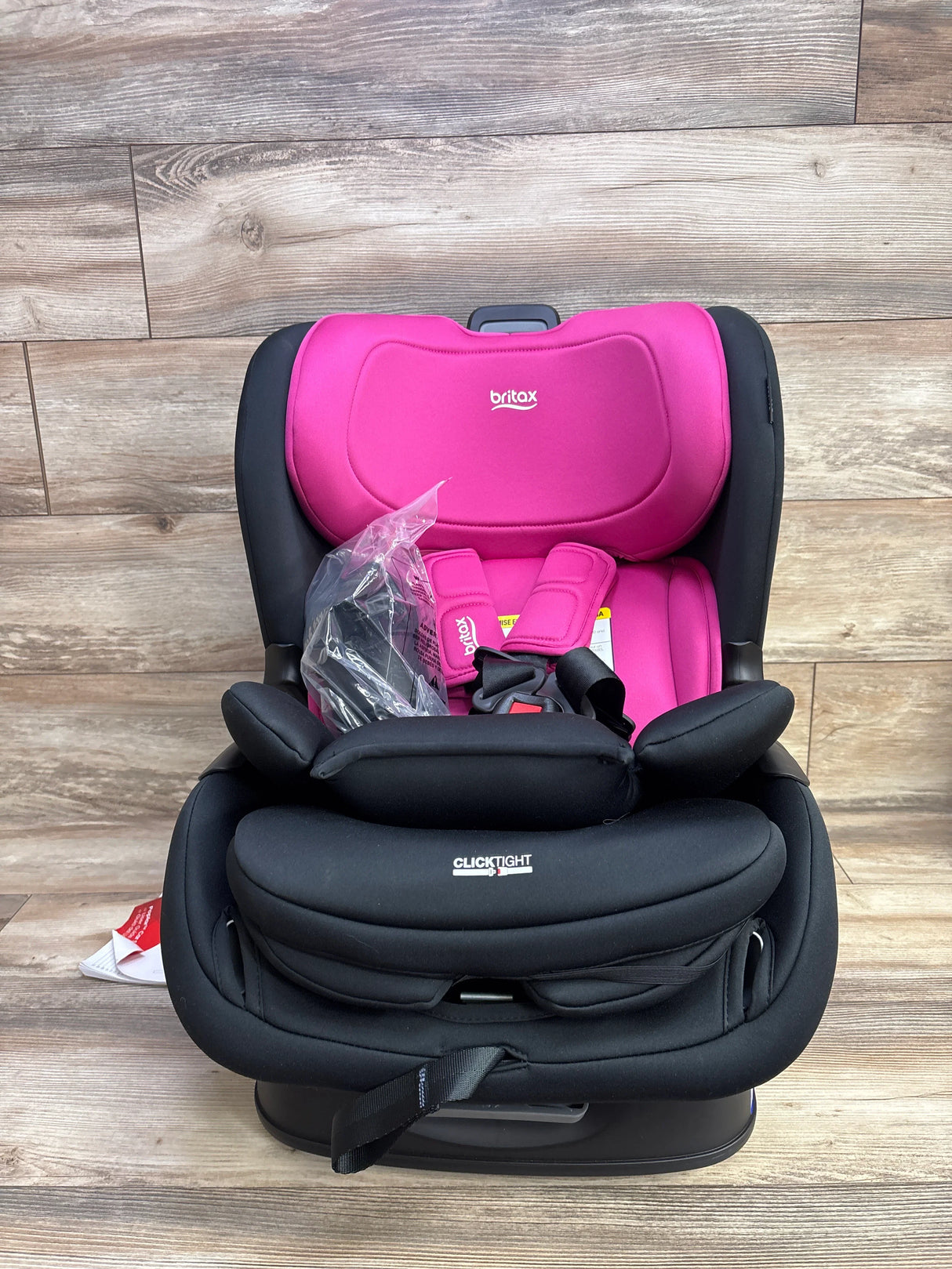 NEW Britax Poplar 2-in-1 Convertible Car Seat in Magenta Onyx 5-65lbs.