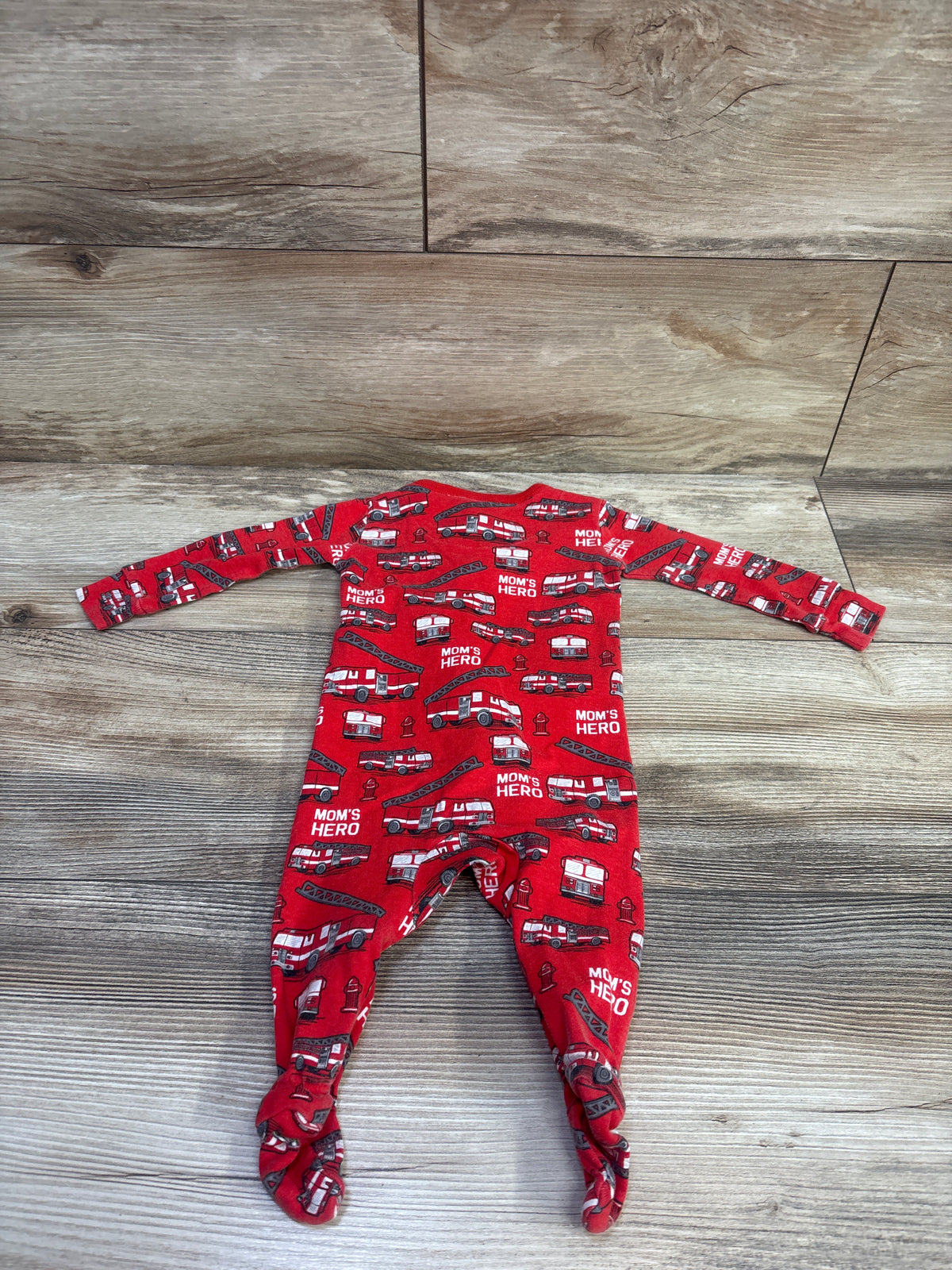 Children's Place Firetruck Sleeper Red sz 0-3m