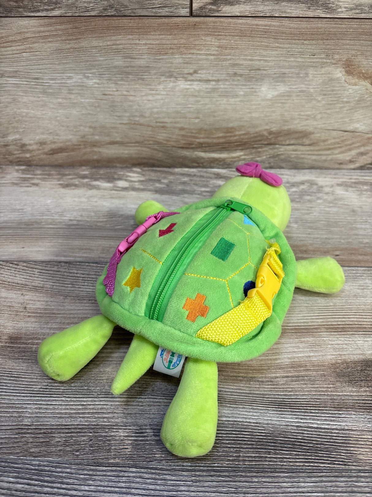 Buckle Toys Belle Turtle