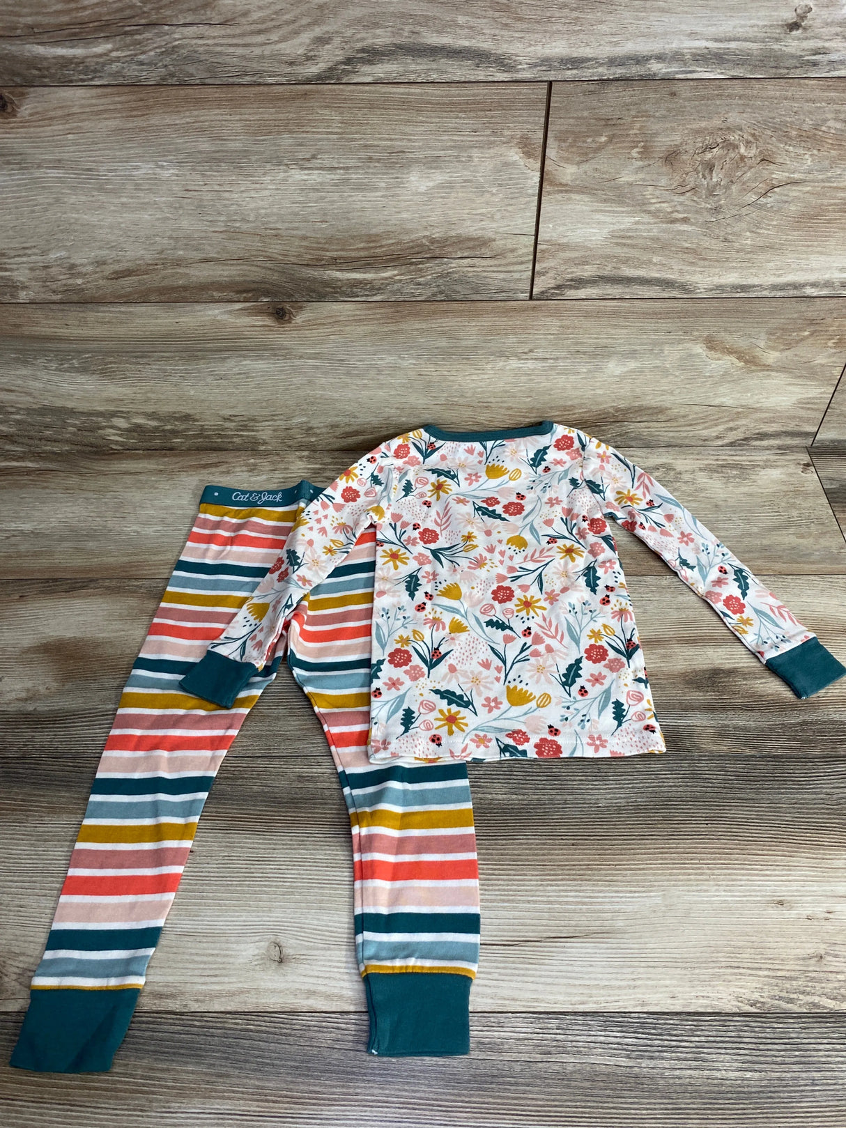 Cat & Jack 2pc Lady Bug Print Pajama Set White sz 4T