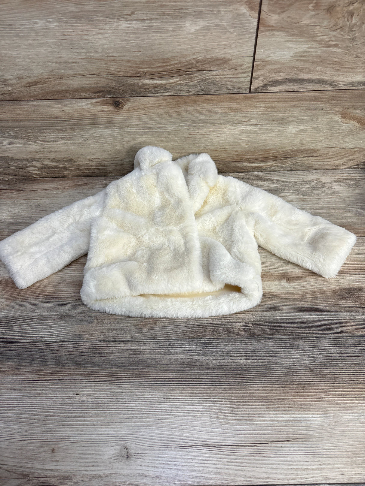 Cat & Jack Plush Coat Cream sz 6-9m - Me n Mommy To Be
