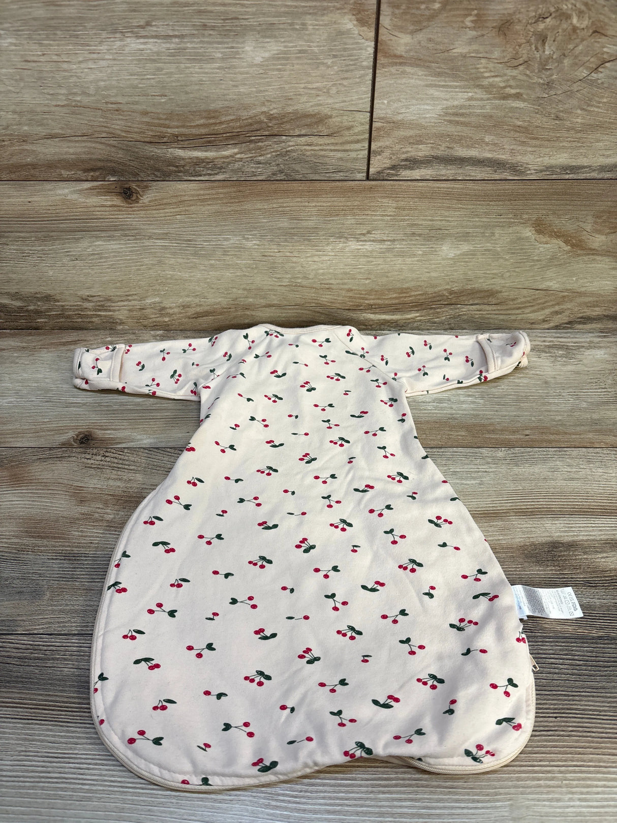 Knirose Cherry Print Transitional Swaddle Sack Ivory sz 0-3m