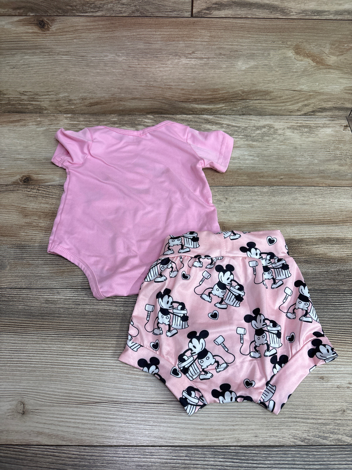 Disney 2pc Mickey Mouse 2pc Bodysuit & Shorts Set Pink sz 0-3m