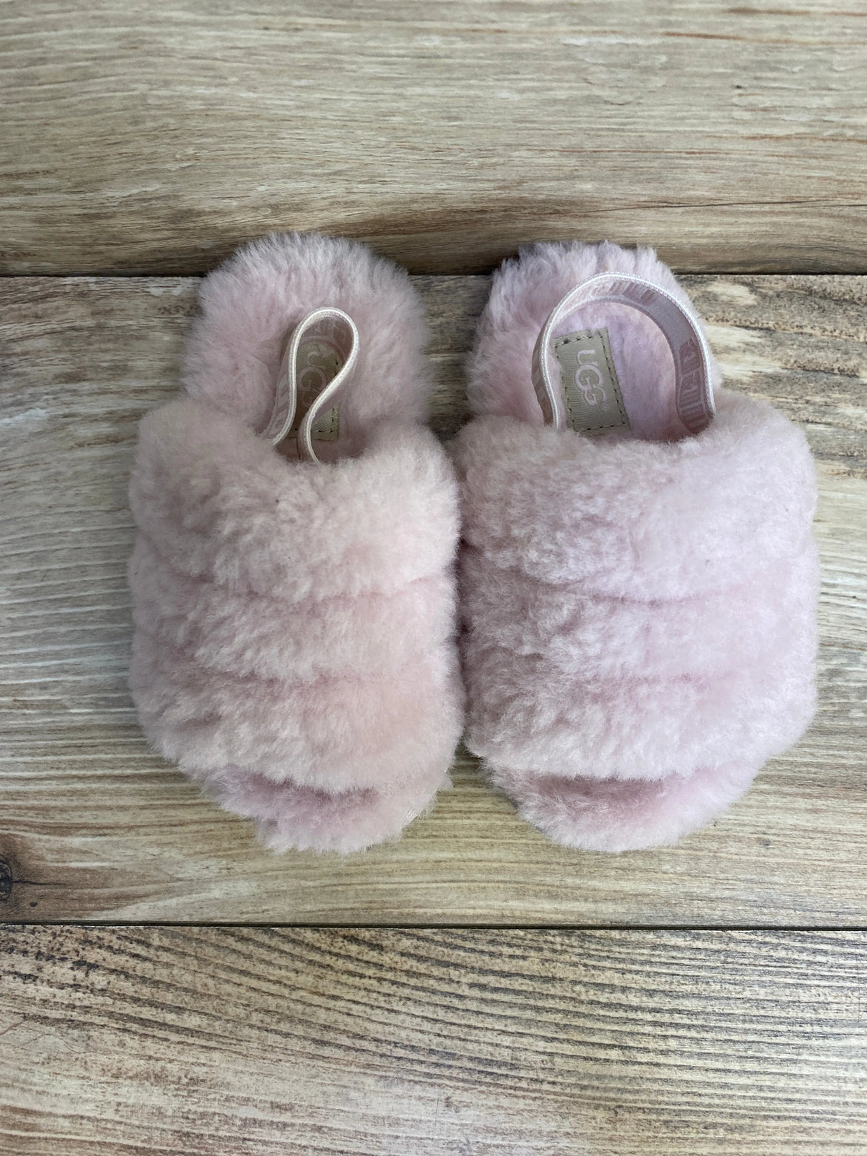 UGG Fluff Yeah Slides Pink sz 8c - Me n Mommy To Be