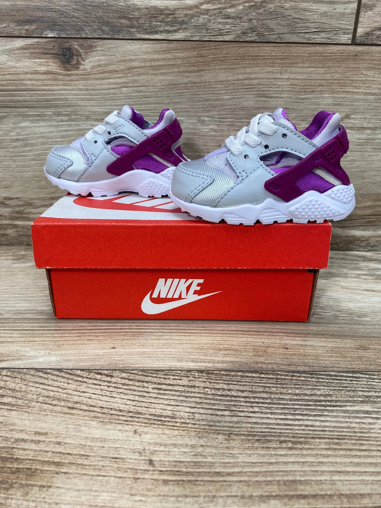 NEW Nike Huarache Run TD 'Pure Platinum Violet Frost' Sneakers sz 2c - Me n Mommy To Be