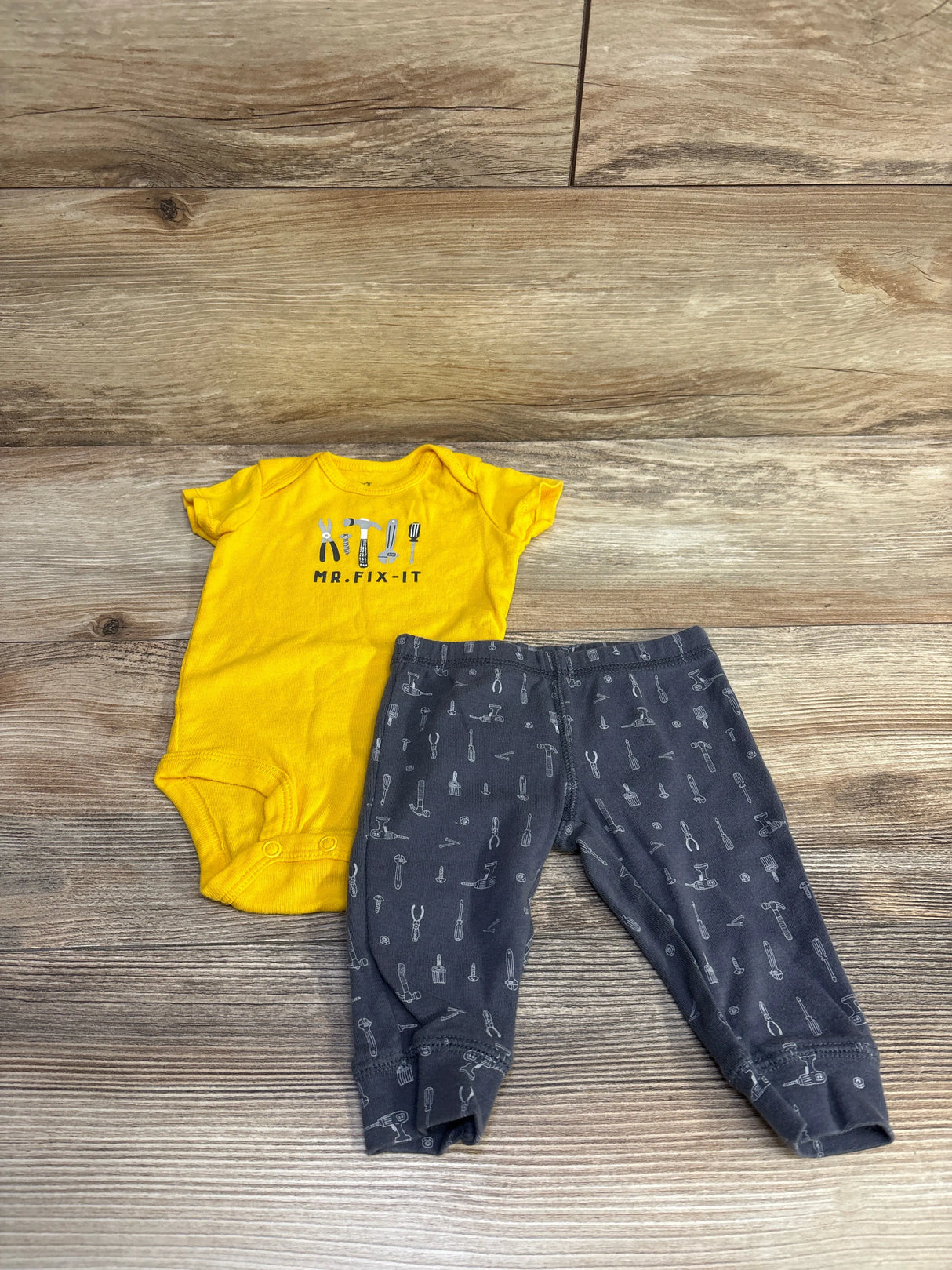 Carter's 2pc Mr. Fix-It Bodysuit & Pants Yellow sz 3m - Me n Mommy To Be