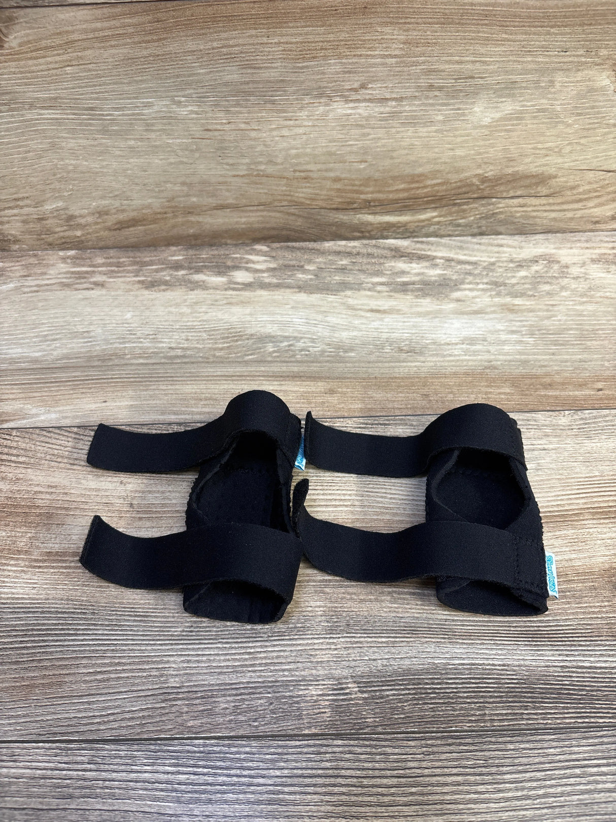 Simply Kids Baby Crawling Knee Pads Black sz 6-24m
