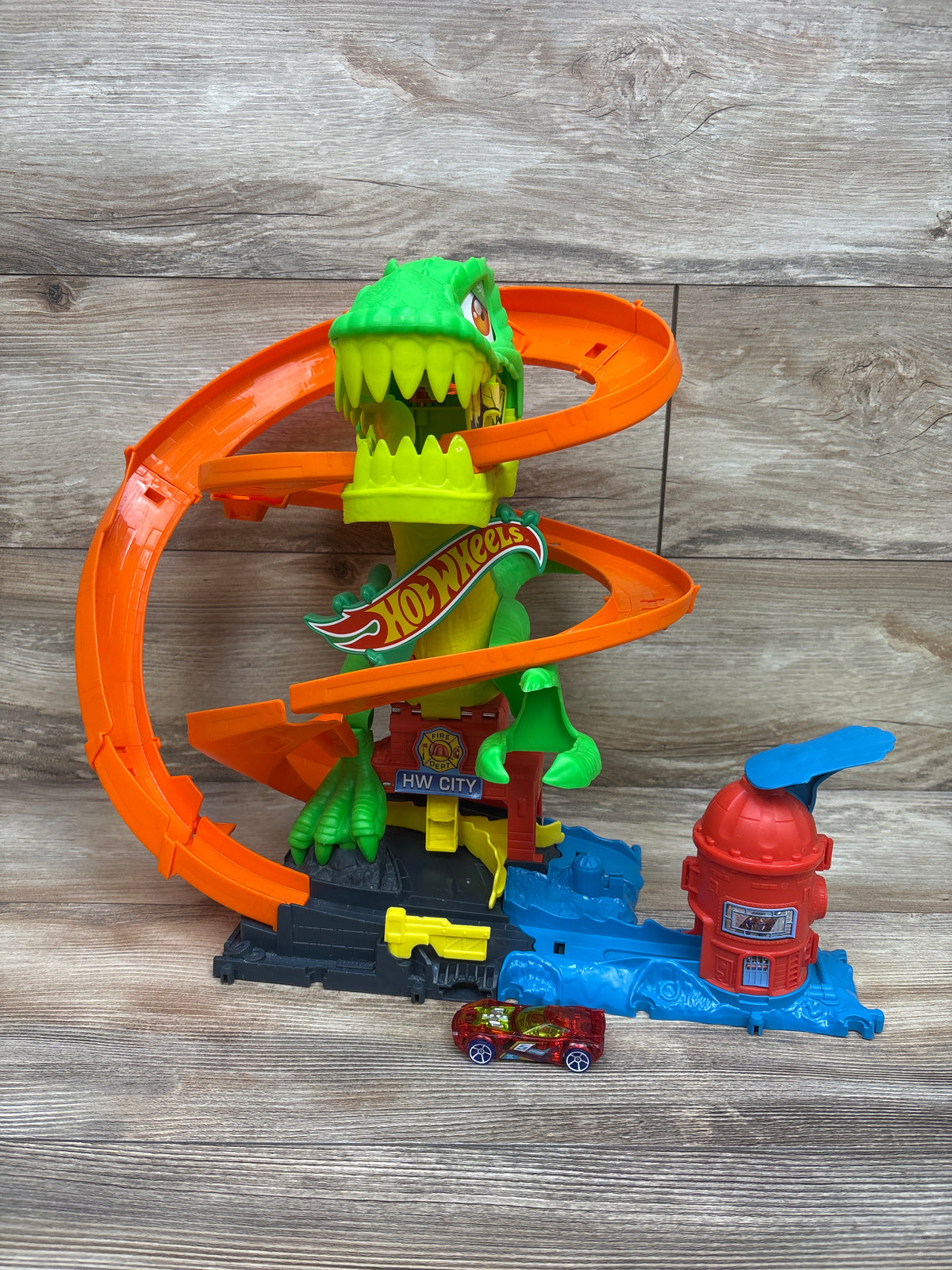 Hot Wheels City T-Rex Blaze Battle