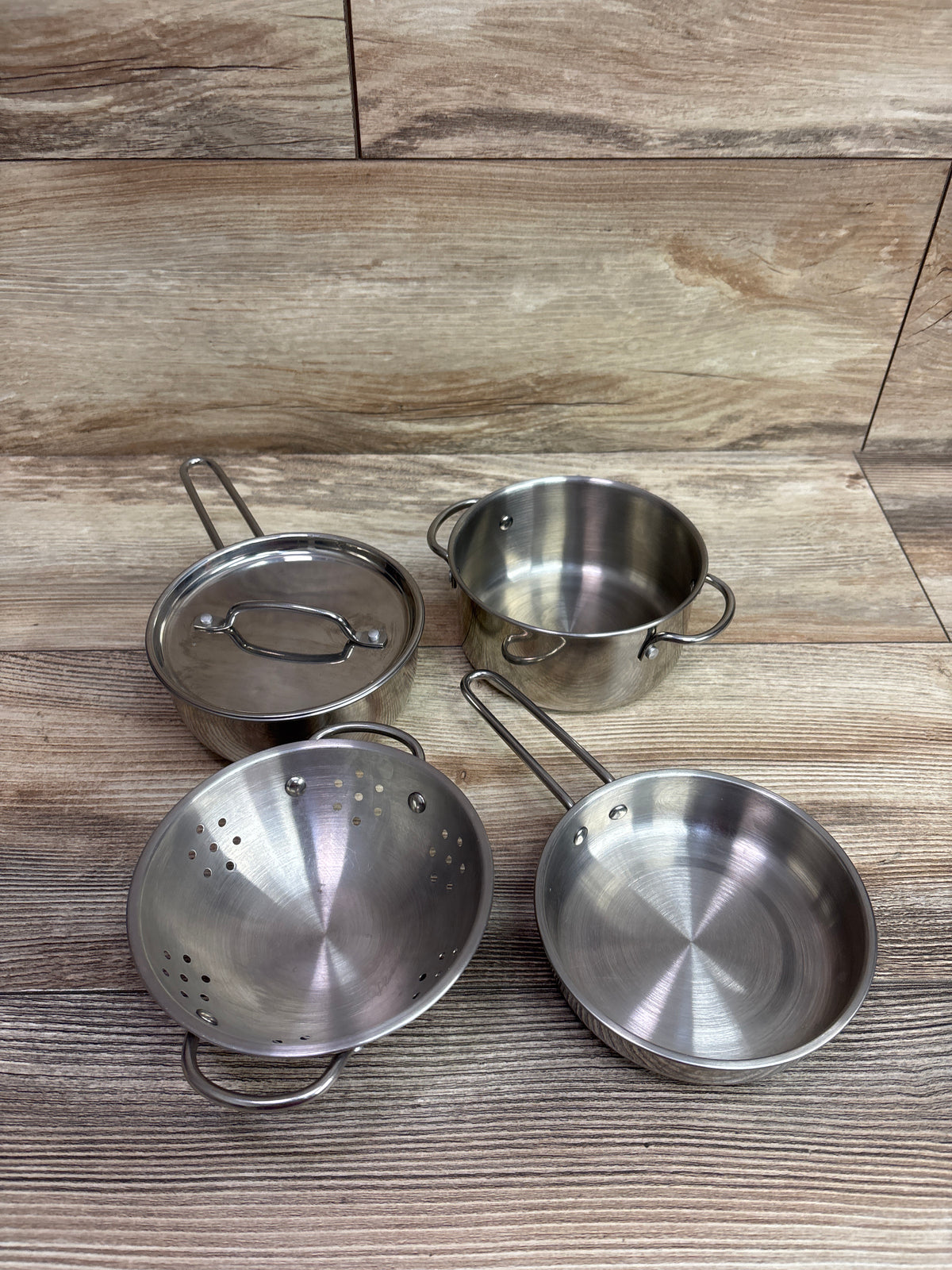 Melissa & Doug Stainless Steel Pots & Pans Set 5pc