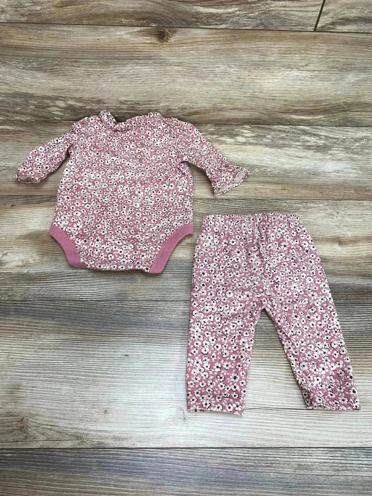 Baby Gap 2pc Floral Bodysuit & Pants Pink sz 0-3m - Me n Mommy To Be