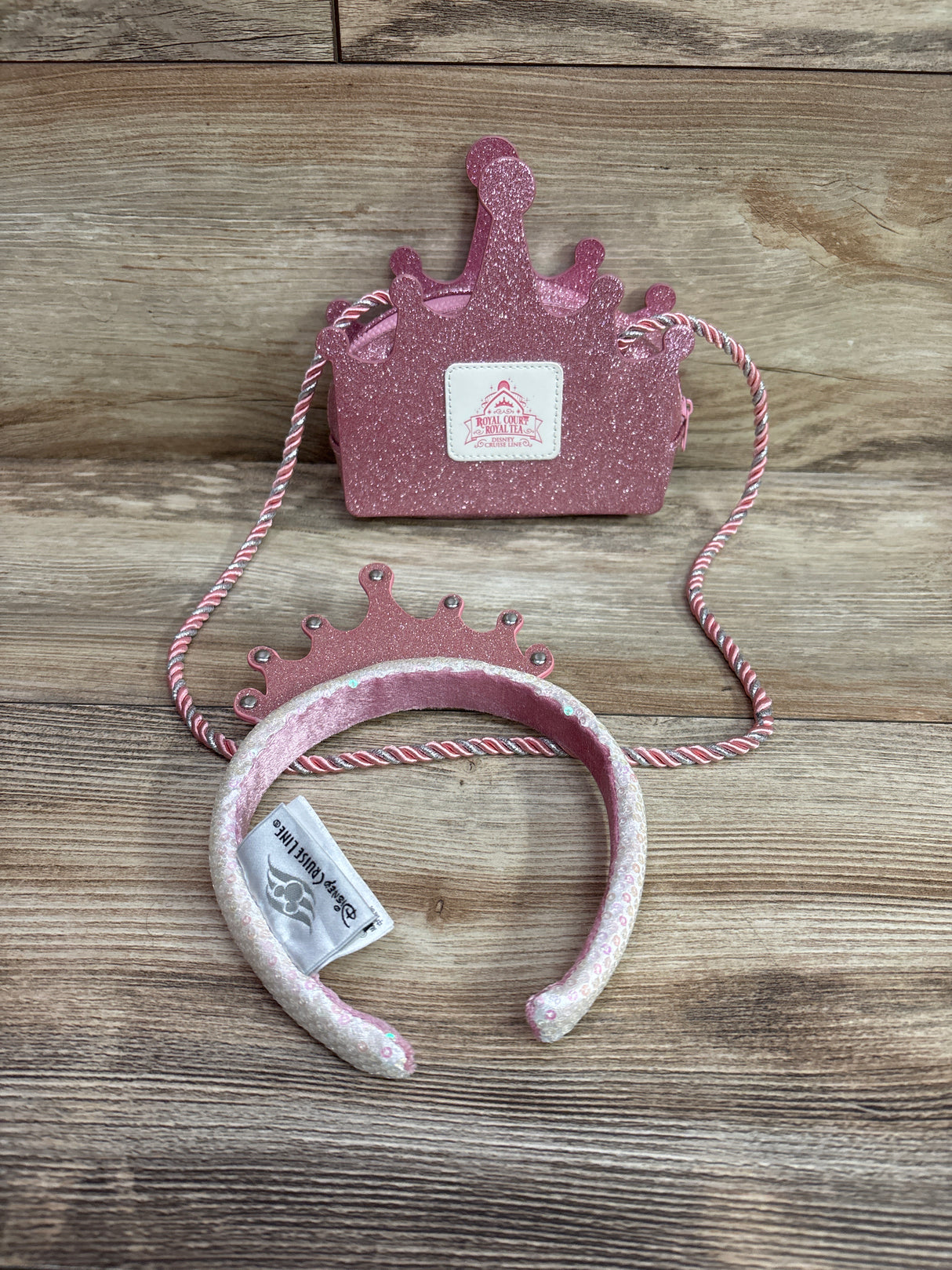 Disney Cruise Line Royal Court 2pc Crossbody Bag & Crown Set Pink