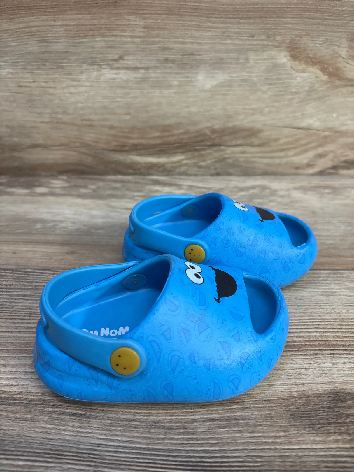 Ground Up Cookie Monster Clog Sandals Blue sz 4c