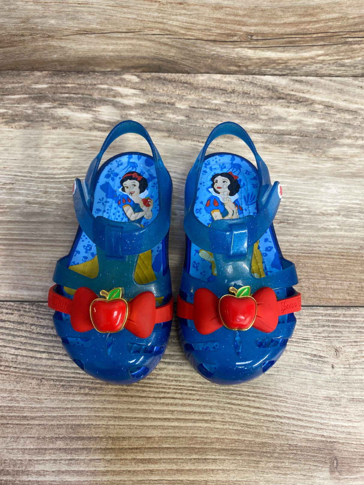 Crocs Snow White Isabella Sandals, Blue sz 6c - Me n Mommy To Be