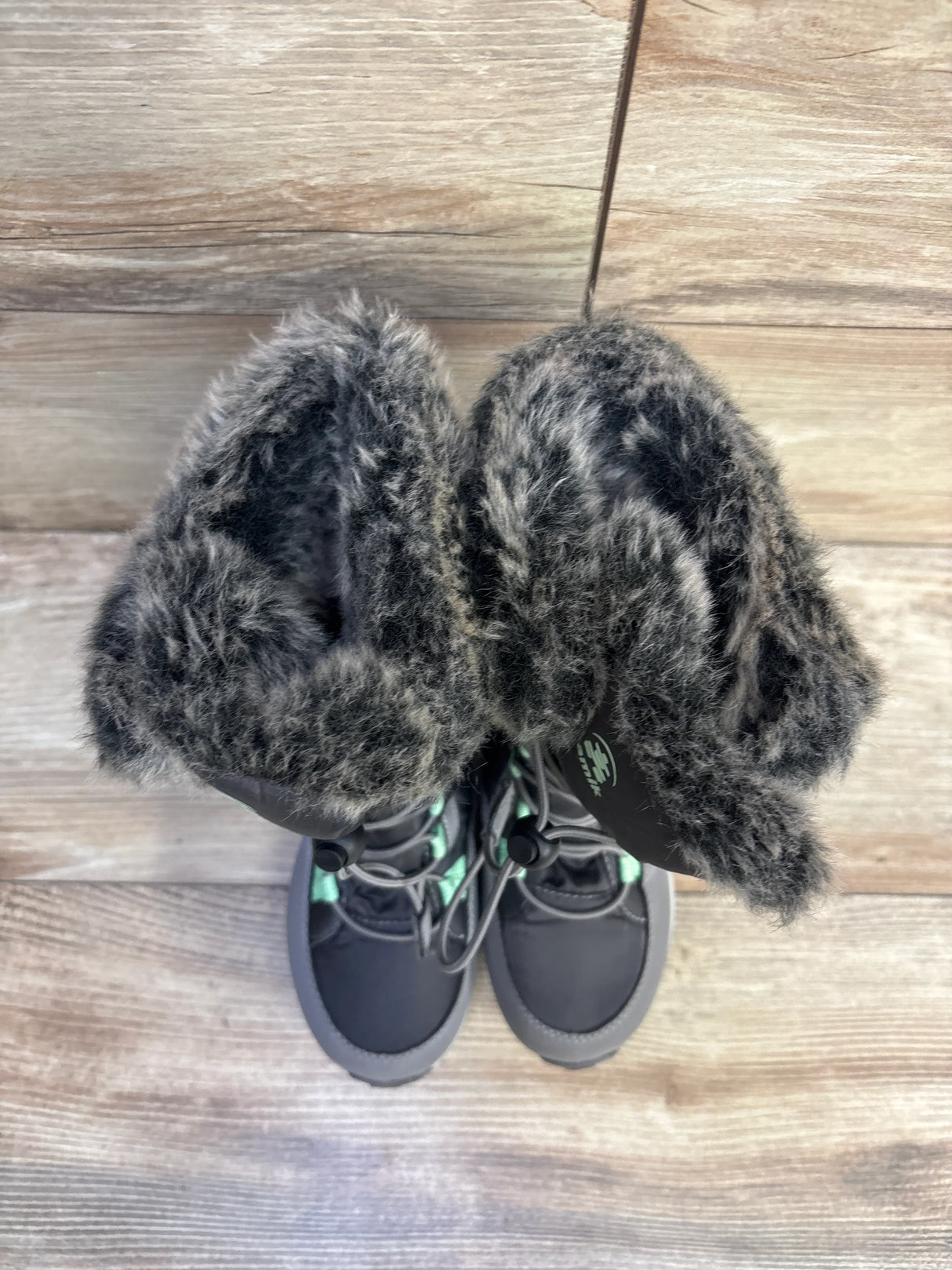 Kamik Snowangel Snow Boots Grey sz 1Y - Me n Mommy To Be