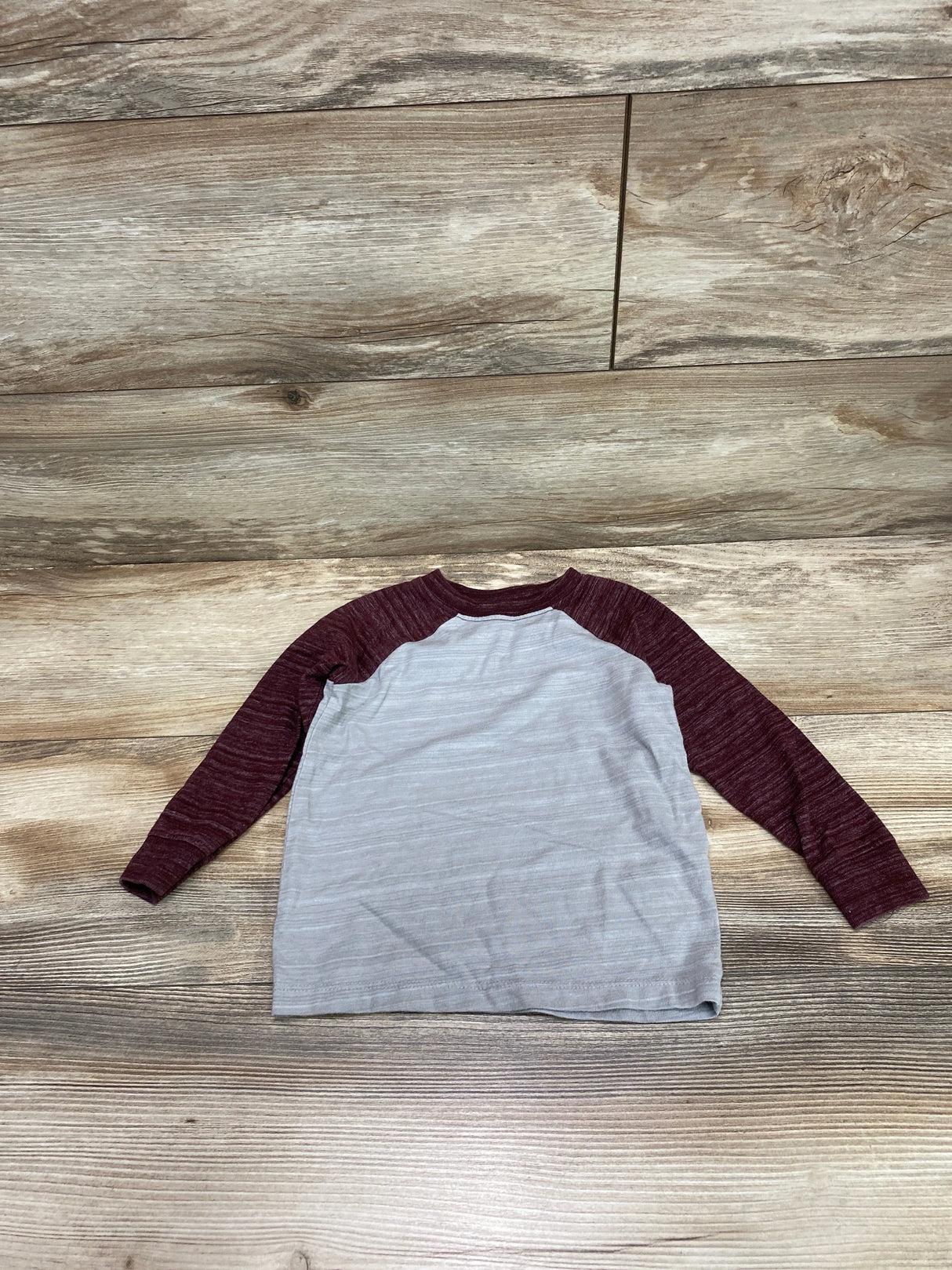 Old Navy Raglan Shirt Burgundy/Grey sz 2T - Me n Mommy To Be