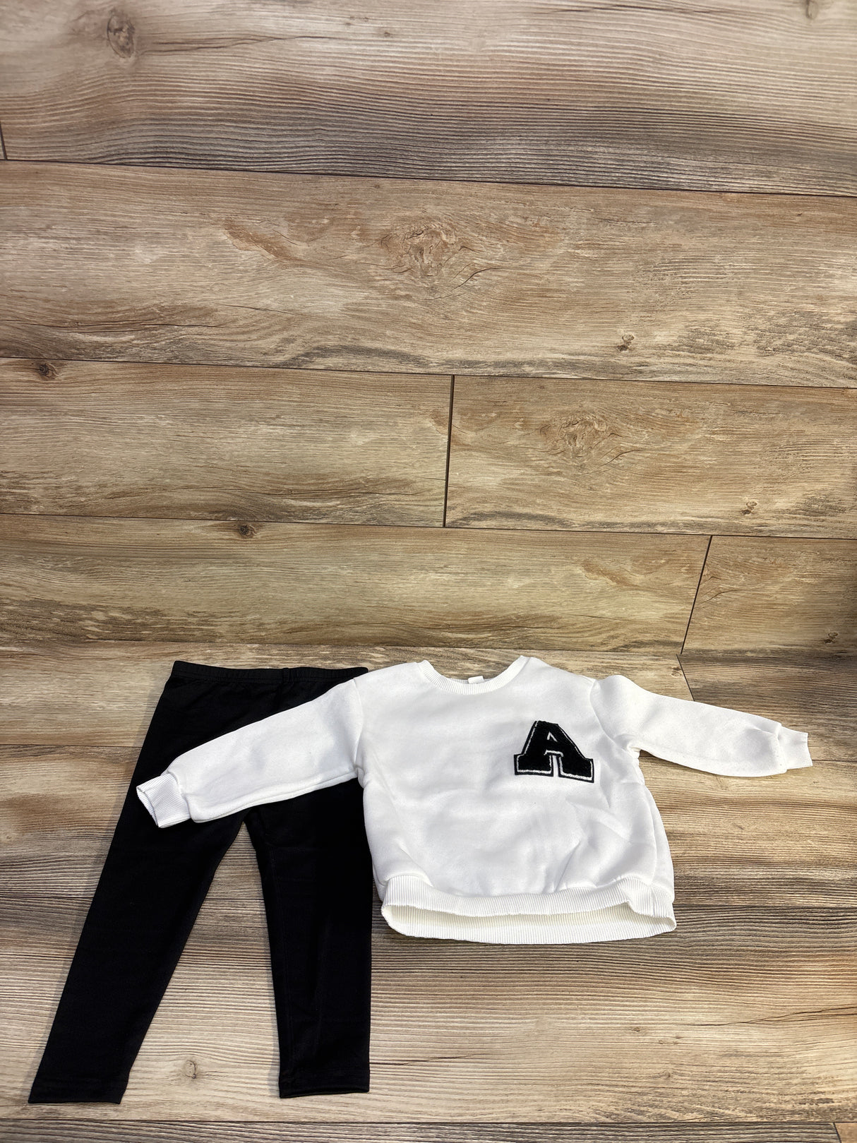 Shein 2pc Pullover Sweatshirt & Pants Set White sz 18-24m