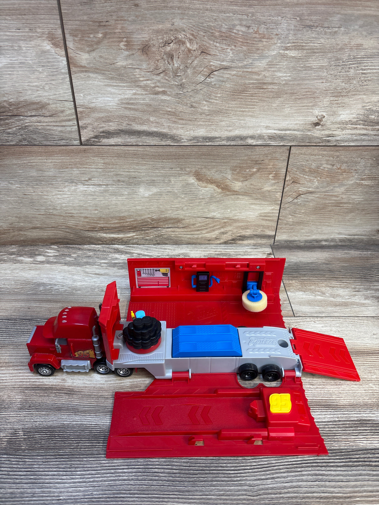 Disney Pixar Cars Transforming Mack Hauler Playset