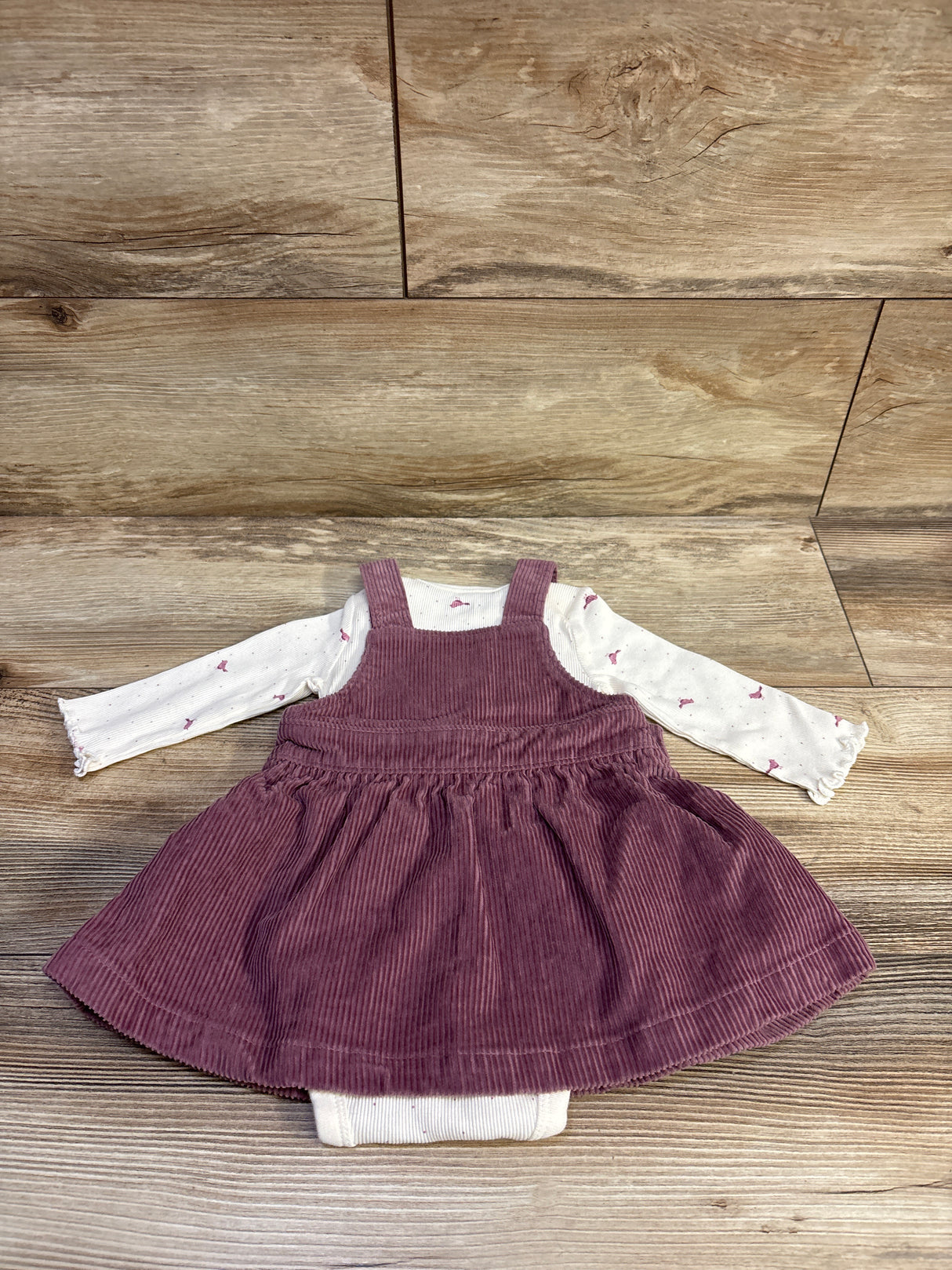 Just One You 2pc Ribbed Bodysuit & Corduroy Skirtall White sz 6m