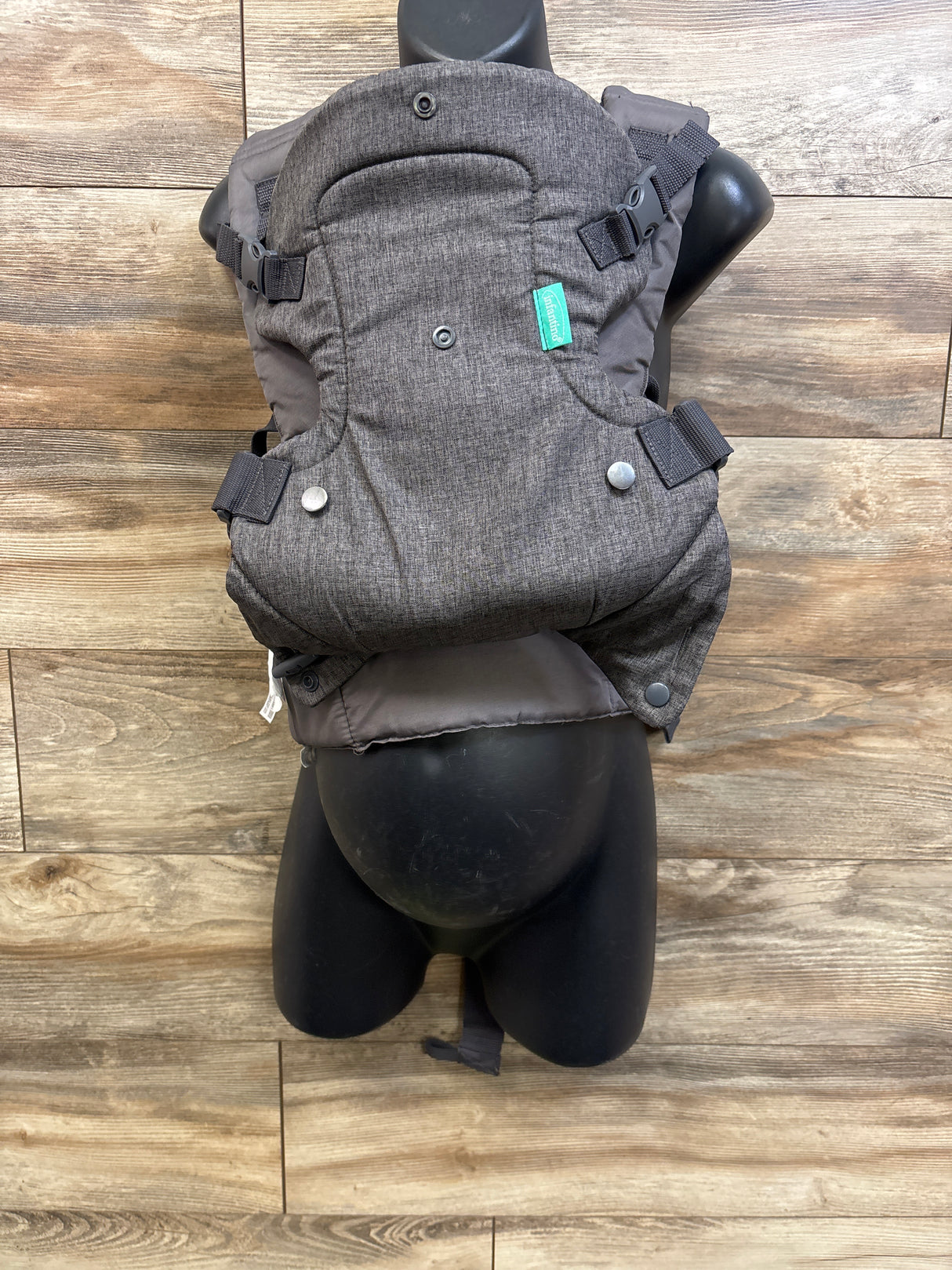 Infantino Flip 4-in-1 Convertible Baby Carrier Grey 8-32lbs