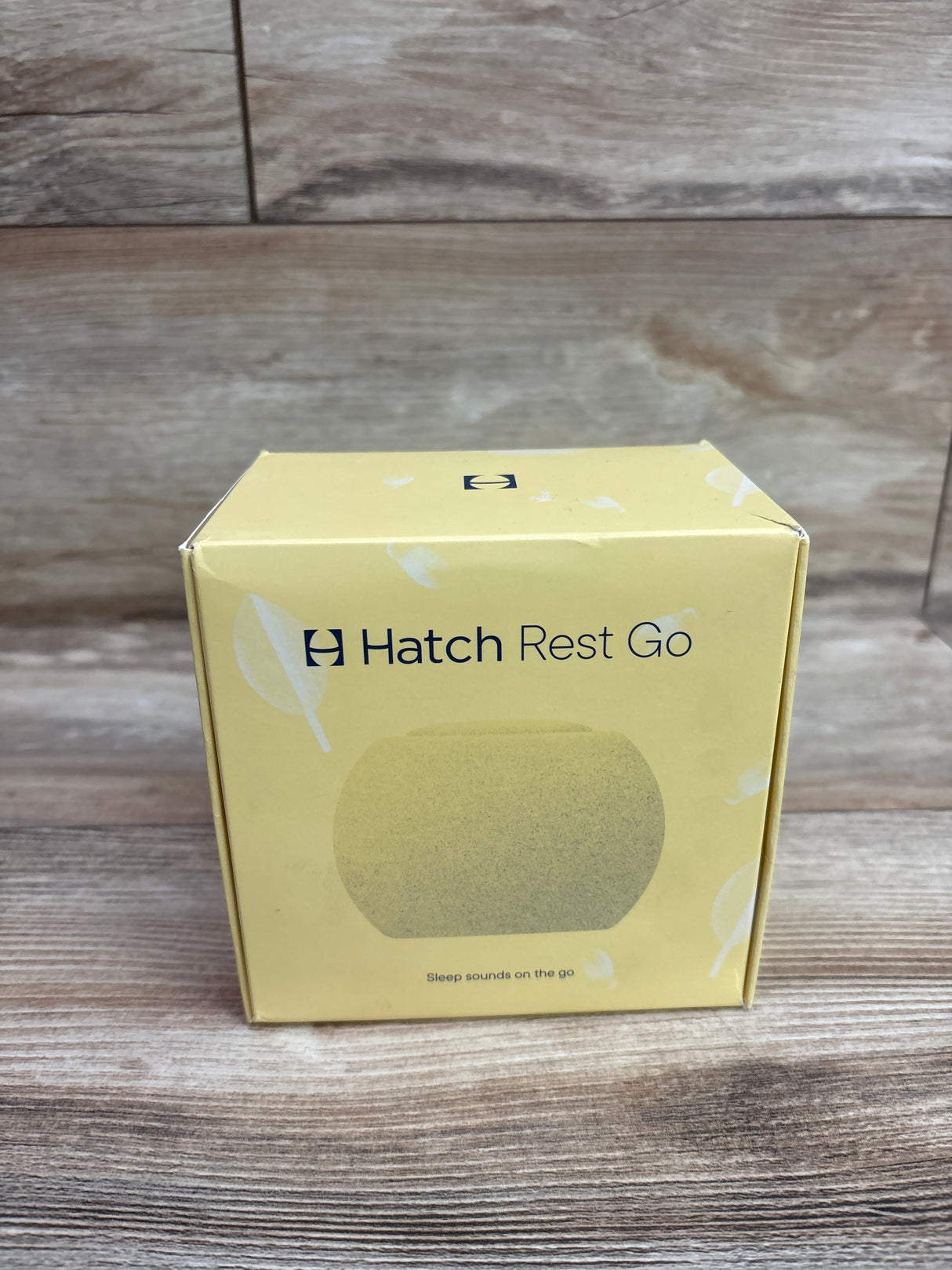 NEW Hatch Rest Go Portable Sound Machine & Sleep Soother in Honey