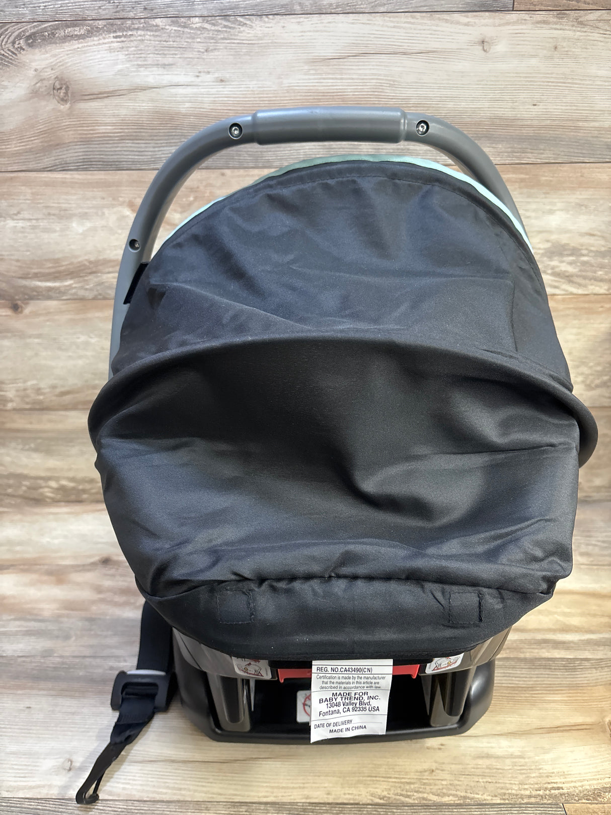 Baby Trend EZ Ride 35 Travel System with Infant Car Seat in Doodle Dots
