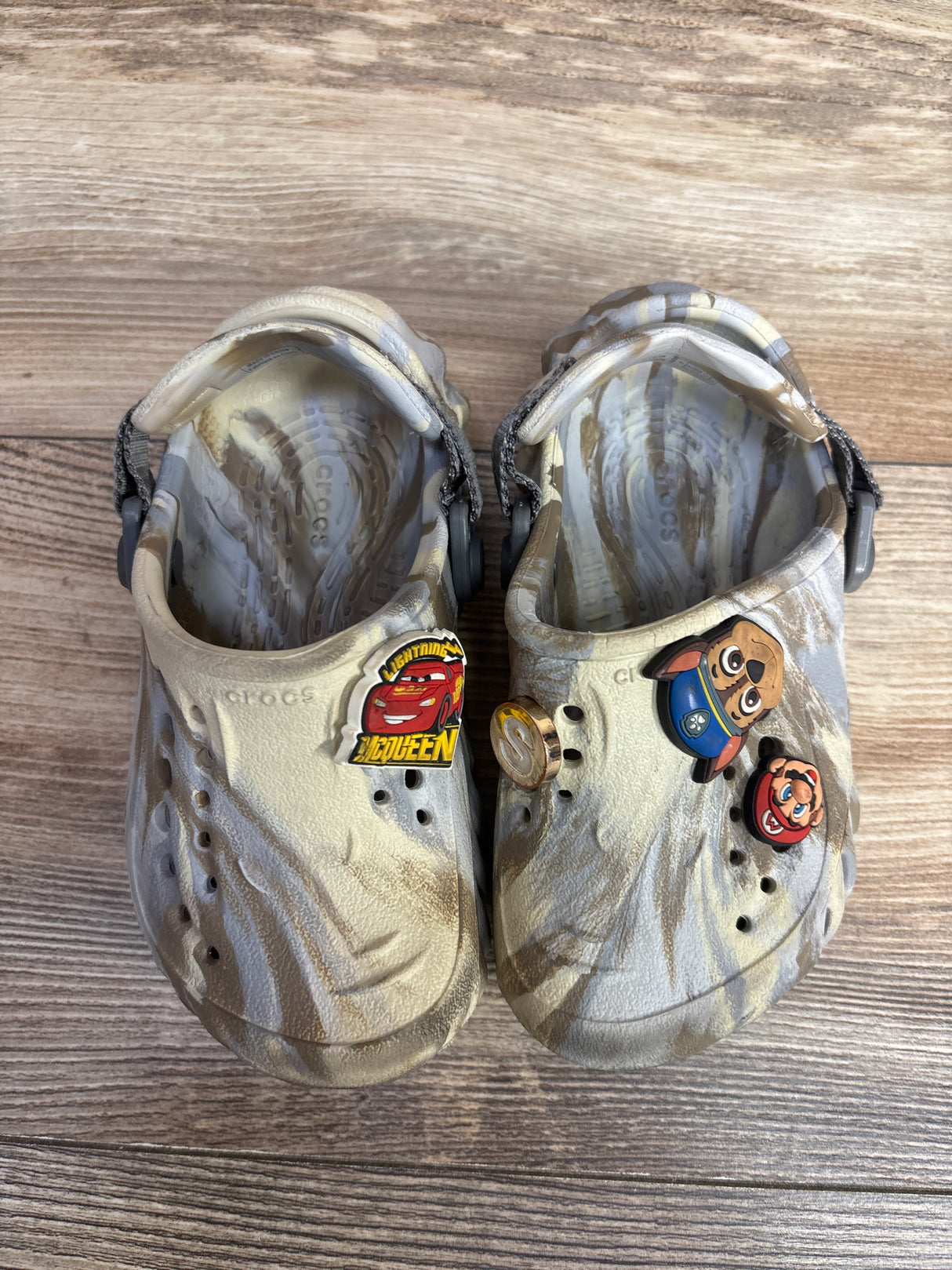 Crocs Echo Clogs Camo w/ Jibbitz sz 9c