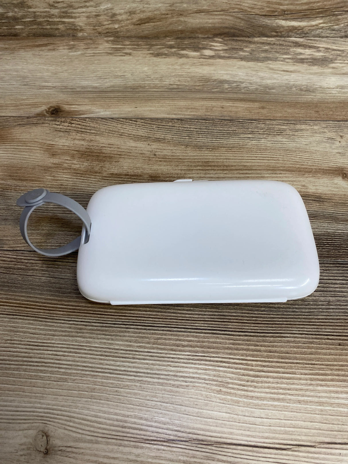 OXO Tot Perfect Pull Wipes Dispenser