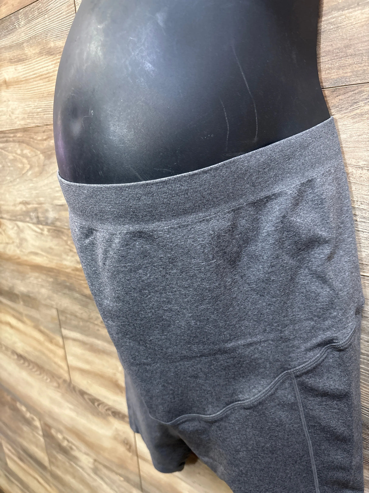 Time & Tru Maternity Bike Shorts Grey sz Large