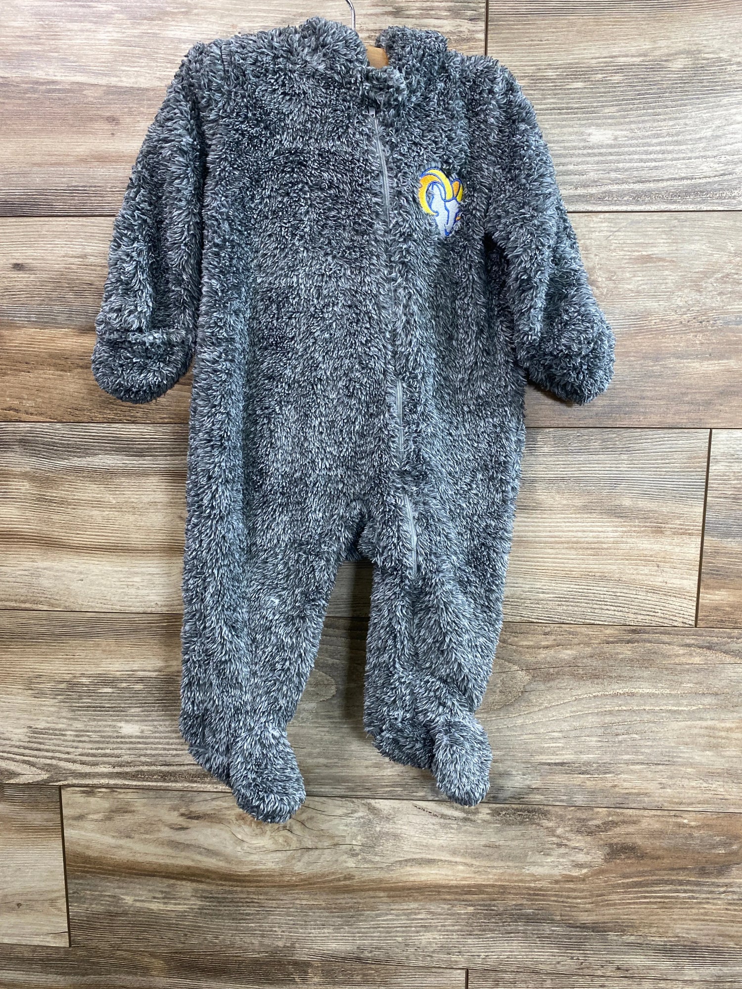NFL Team Rams Game Nap Sleeper Grey sz 6-9m - Me n Mommy To Be