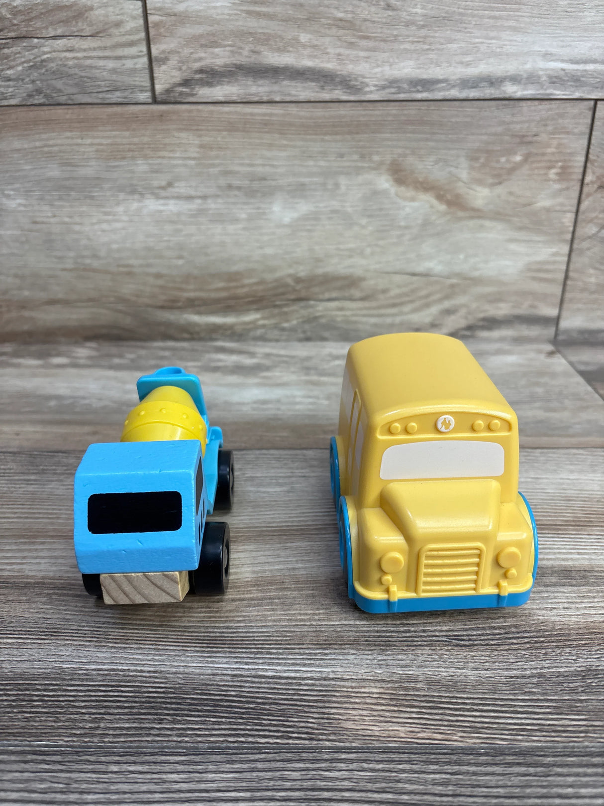 Giggle Scape's Speedy Go Vehicle & Wooden Cement Truck - 2pk