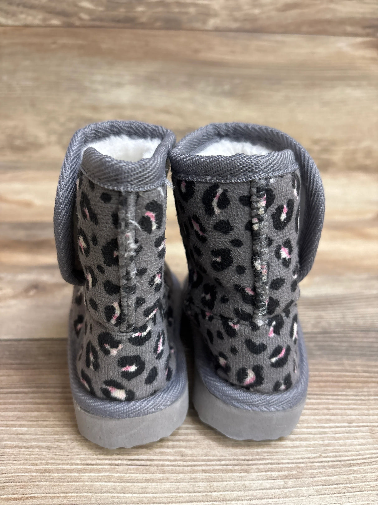 Capelli Leopard Print Boots Grey sz 5c